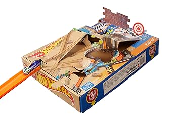 Amazon.com: Hot Wheels DLF28 Track Builder System Stunt Kit