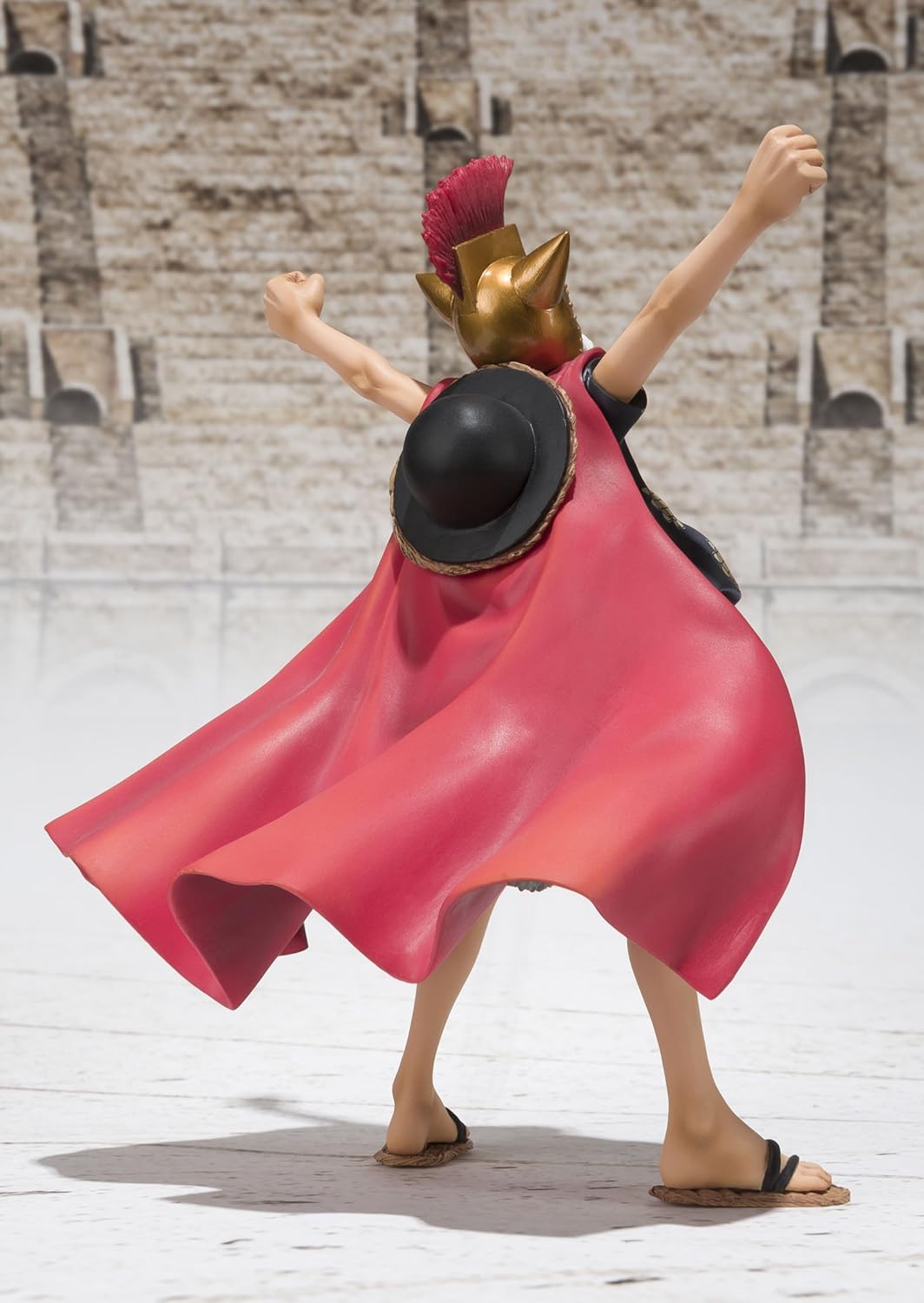 TAMASHII NATIONS Bandai FiguartsZERO Gladiator Lucy One Piece Action Figure