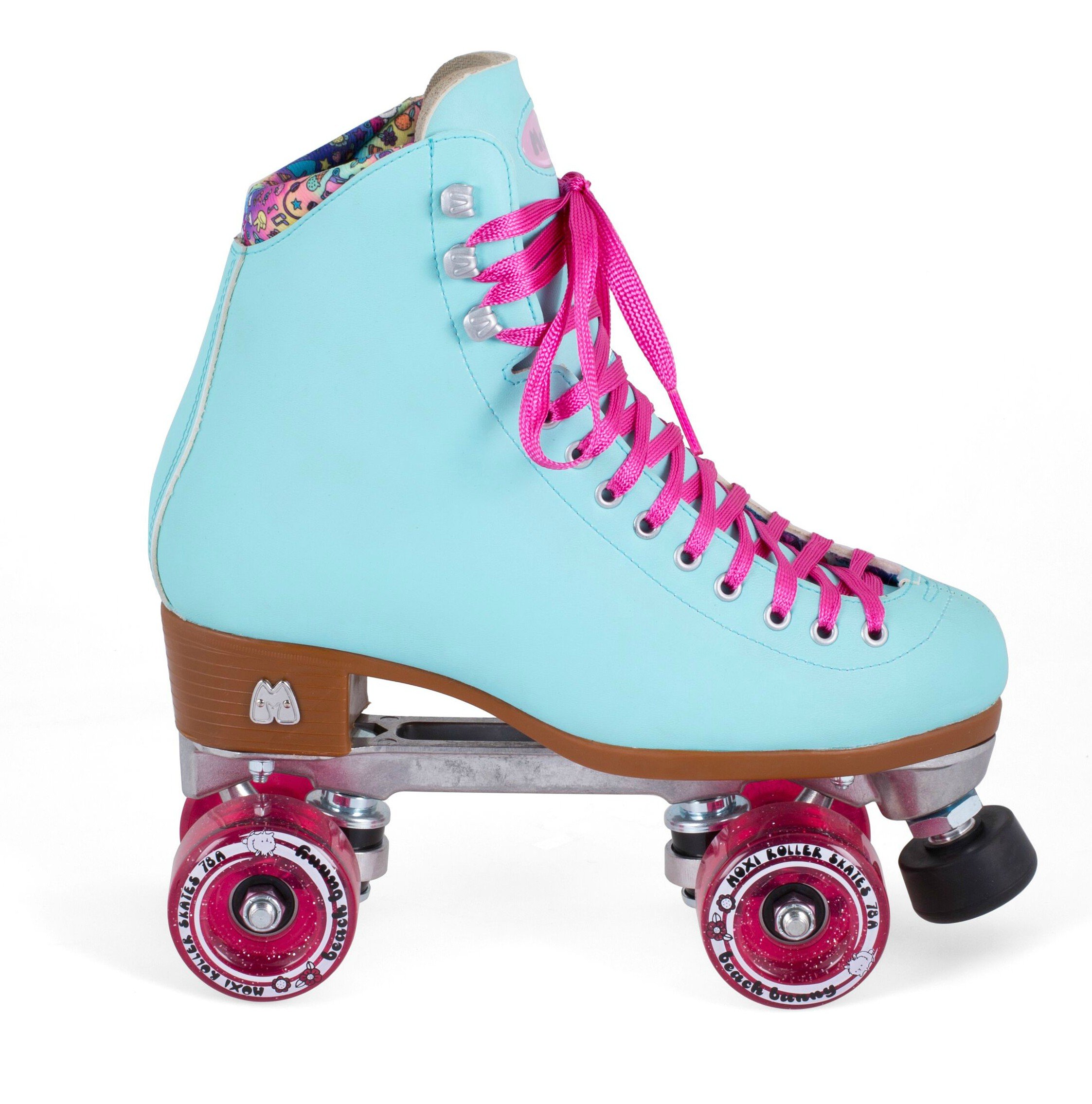 New! Moxi Beach Bunny Indoor / Outdoor Quad Roller Skates + Toe Guards