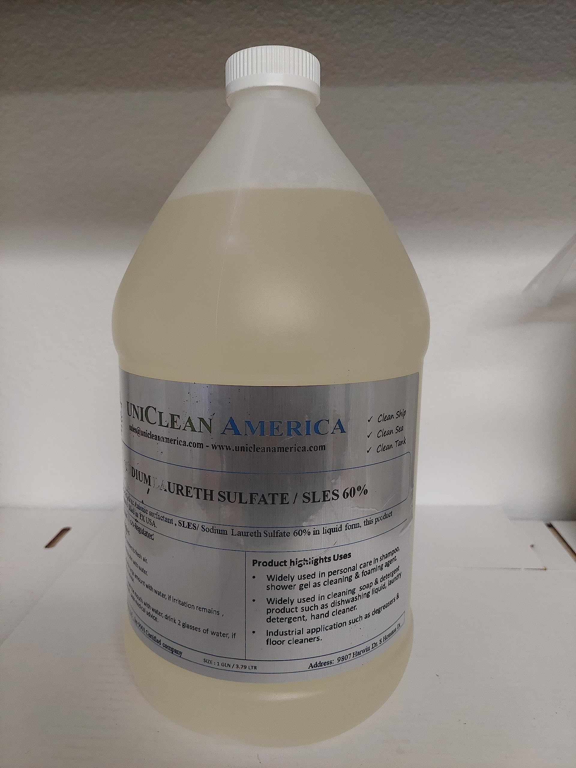 Sodium Laureth Sulfate - Sodium Lauryl Ether Sulfate - SLES 60% - UniClean America - Made in USA - Size: 64 fl oz