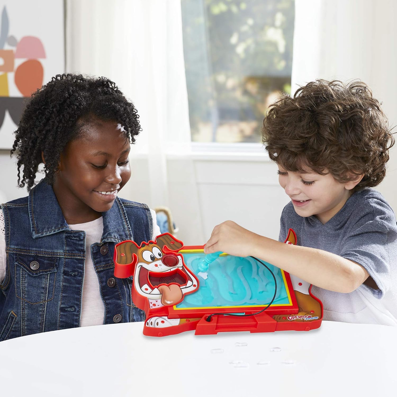 Operation Pet Scan Board Game for 2 or More Players, Kids Ages 6 and Up, with Silly Sounds, Remove The Objects or Get The Buzzer