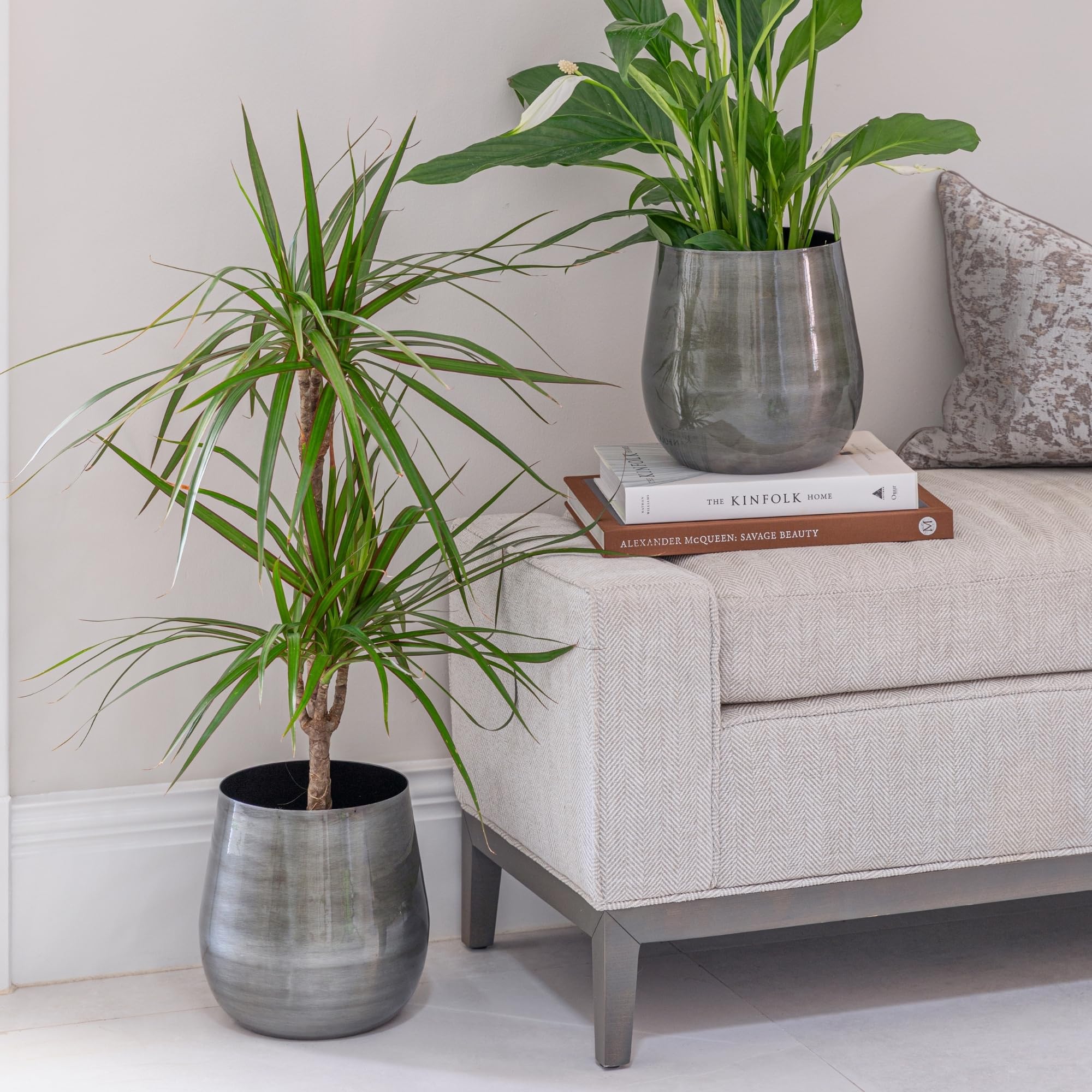 Ivyline - Bell Bottomed Planter - 22cm - Silver