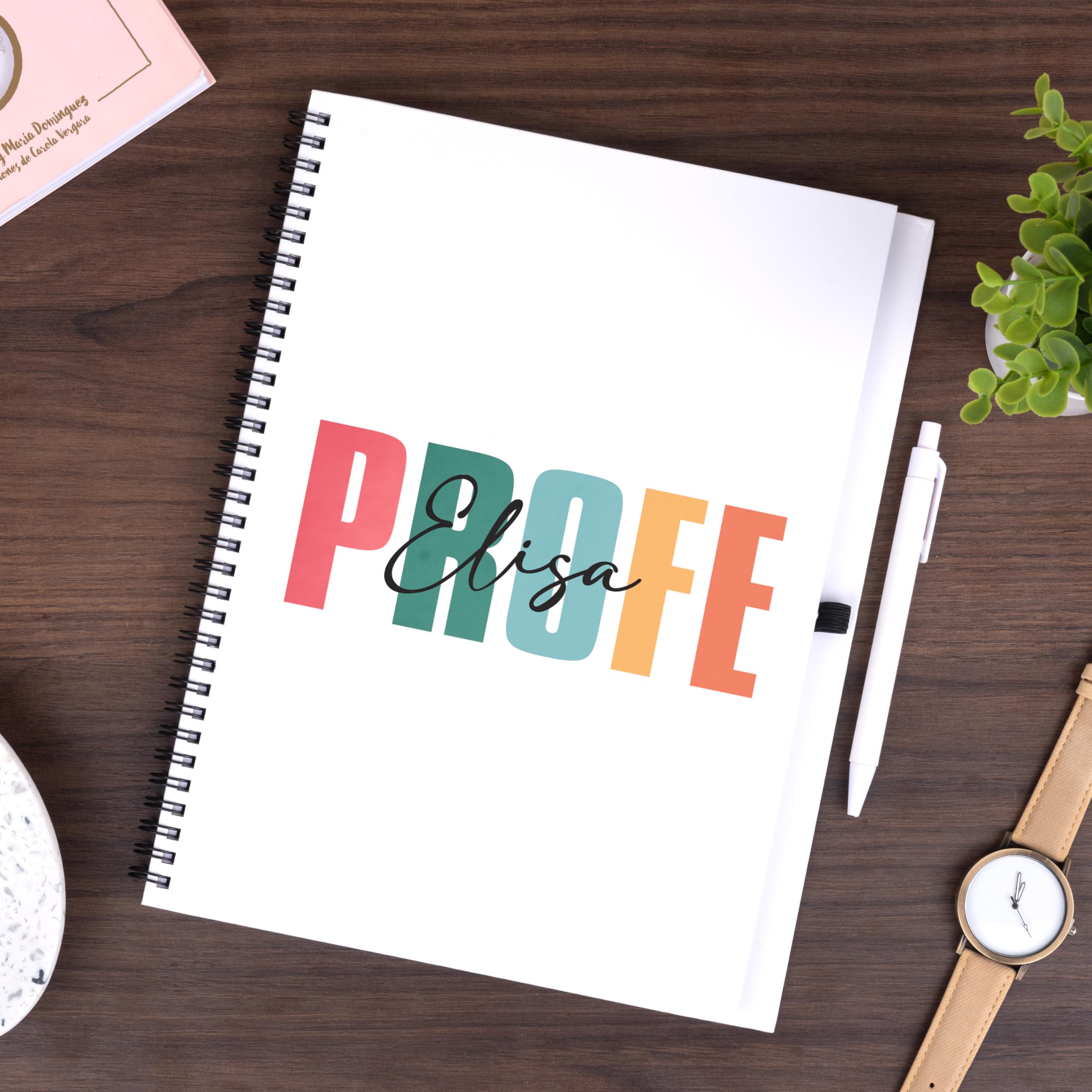 Caja Premium con Taza y Cuaderno Personalizado para Profesores | Regalo Original Fin de Curso | Detalle Maestro o Maestra | 25x18x11 cm | Profe Colorines