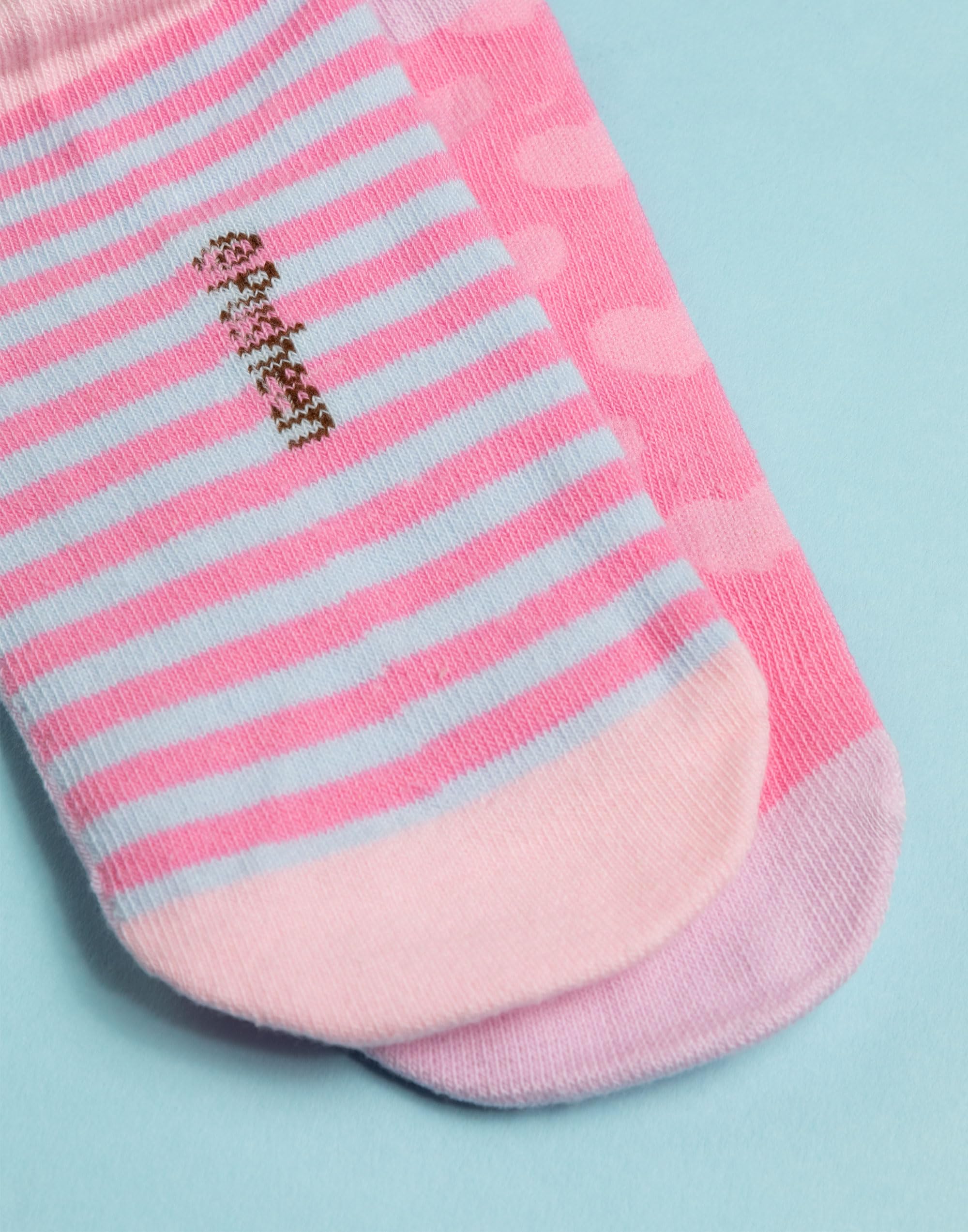 Pusheen Confezione da 5 calzini per ragazze | Calzature grafiche multicolori per bambini con gatti carini | Kitten Snack Attack Comodo set di calzini | Regalo di merchandising della serie Cartoon Cat