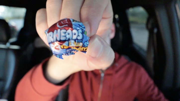 Taste Test: AirHeads Mini Lollipops Blue Raspberry