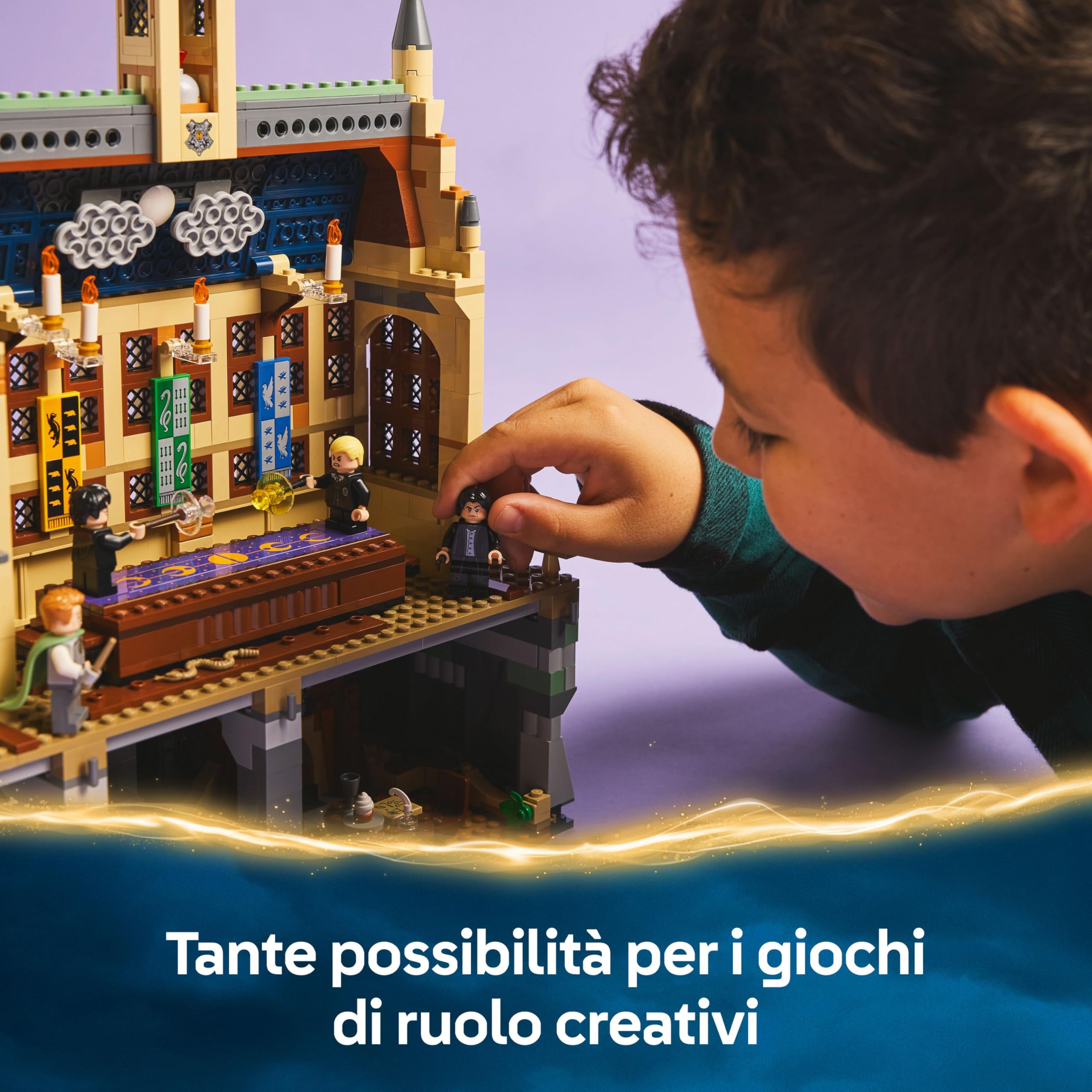 LEGO Harry Potter Castello di Hogwarts Club dei Duellanti, 4 Minifigure di Draco Malfoy, Gilderoy Lockhart e Severus Piton da Collezione, Gioco Magico con Funzione di Ribaltamento, Bambini da 8 Anni