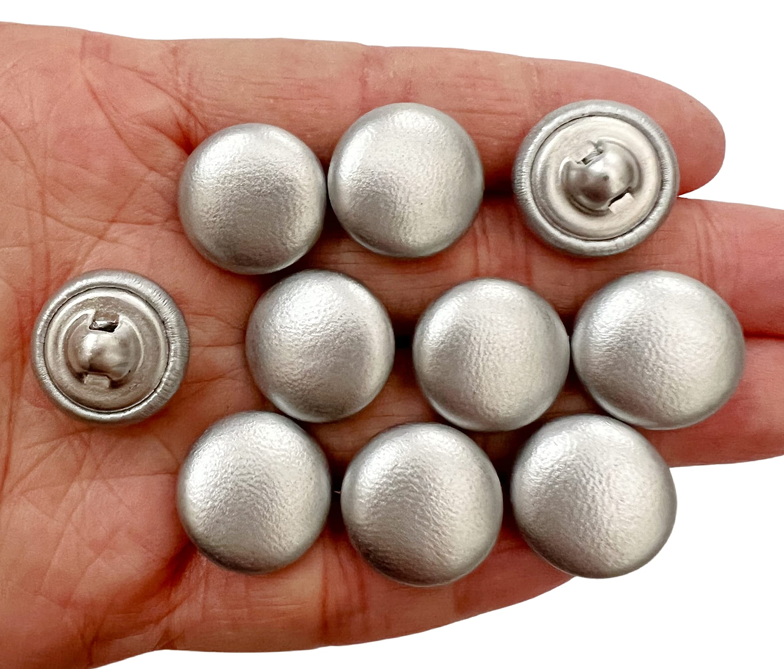 Boutons recouverts de cuir véritable argenté de 1,6 cm de diamètre