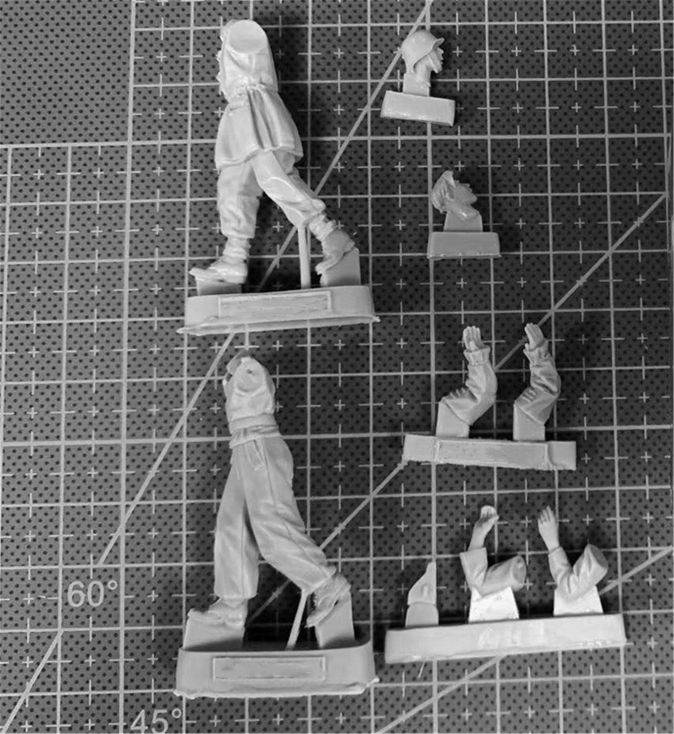 Figurine soldat allemand en résine 1/35 de la Seconde Guerre mondiale (2 personnes, sans réservoir) / Kit miniature de soldat non assemblé et non