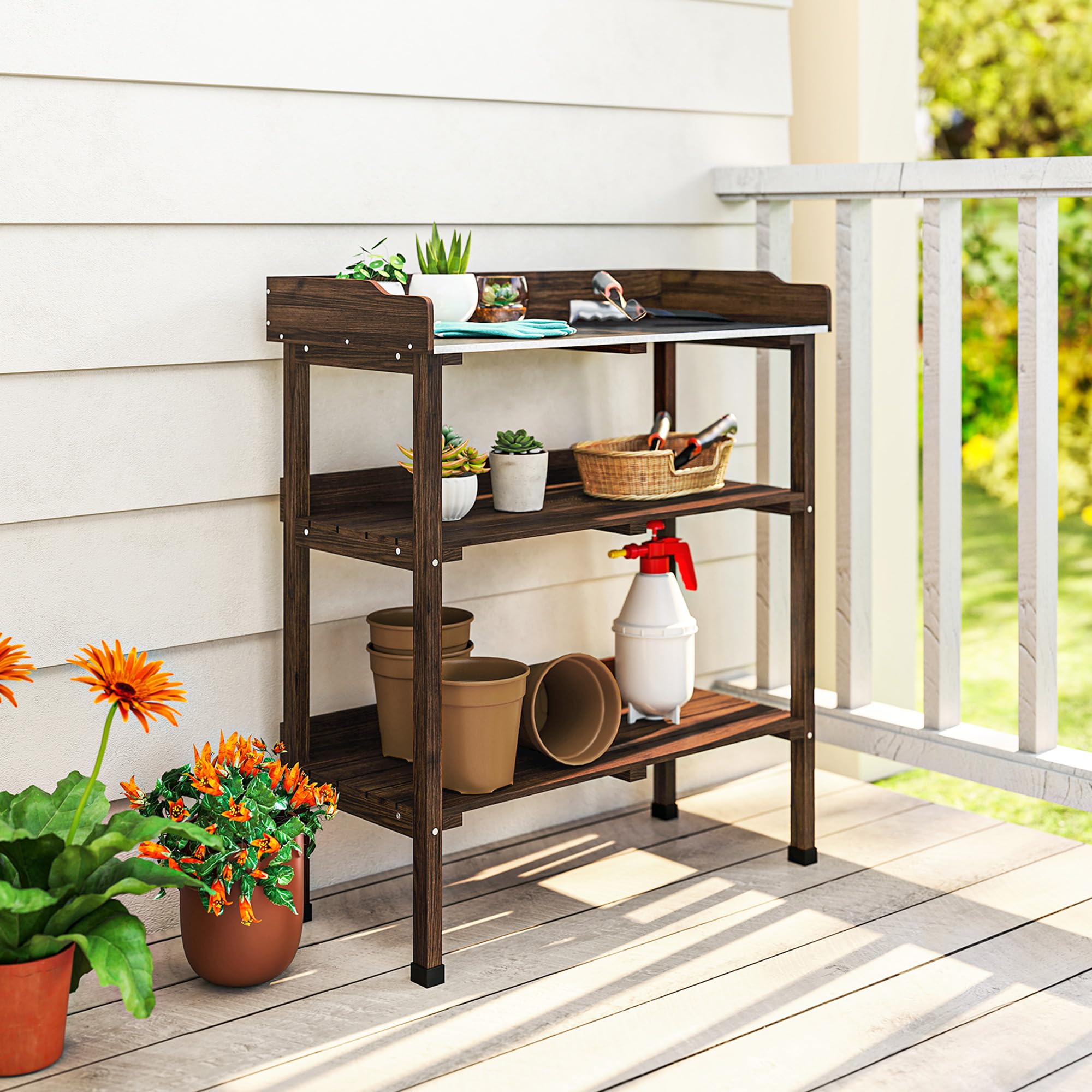 Outsunny Mesa de Plantación de Madera de 3 Niveles, Mesa de Jardinería con Placa Metálica, 2 Estantes y Ganchos, Resistente a la Intemperie, para Jardín, Terraza, Balcón, 76x37x89 cm, Carbonizado