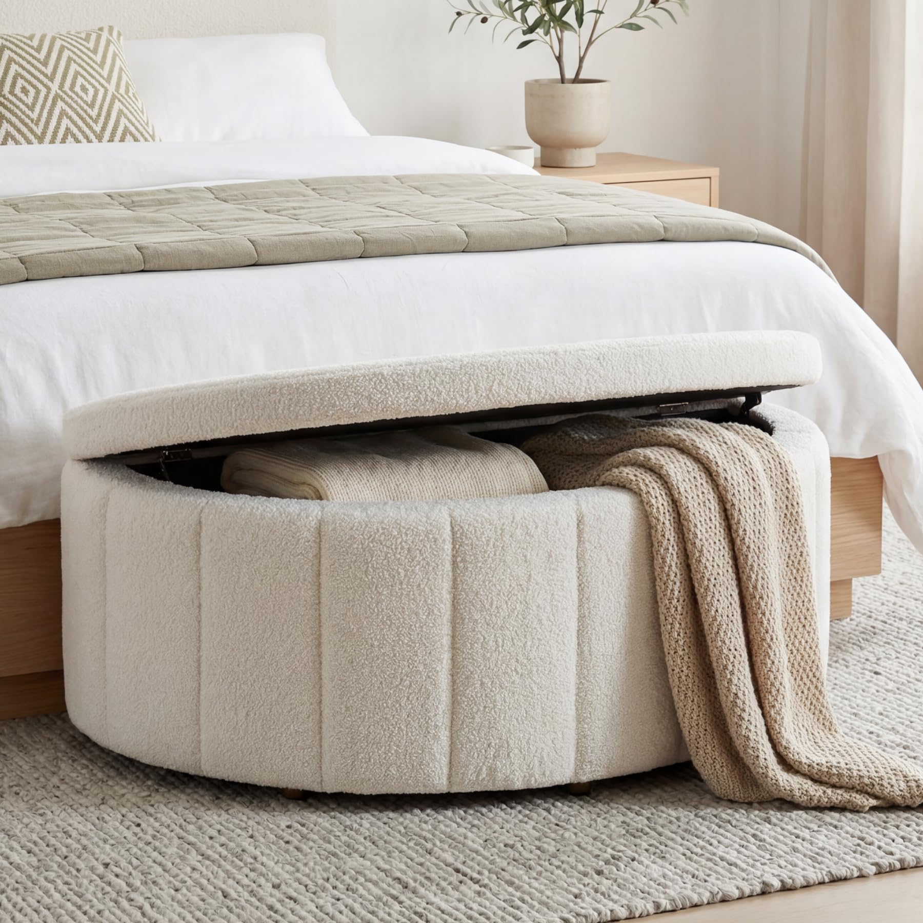 TecTake® Polsterbank, 108 x 48 x 38,5 cm, mit Stauraum, 150 kg belastbar, Polsterdeckel mit Gasdruckfeder, Sitzbank, Komfortbank, gepolsterte Bank, Polster Sitzbank, Bank mit Polster - Bouclé Creme