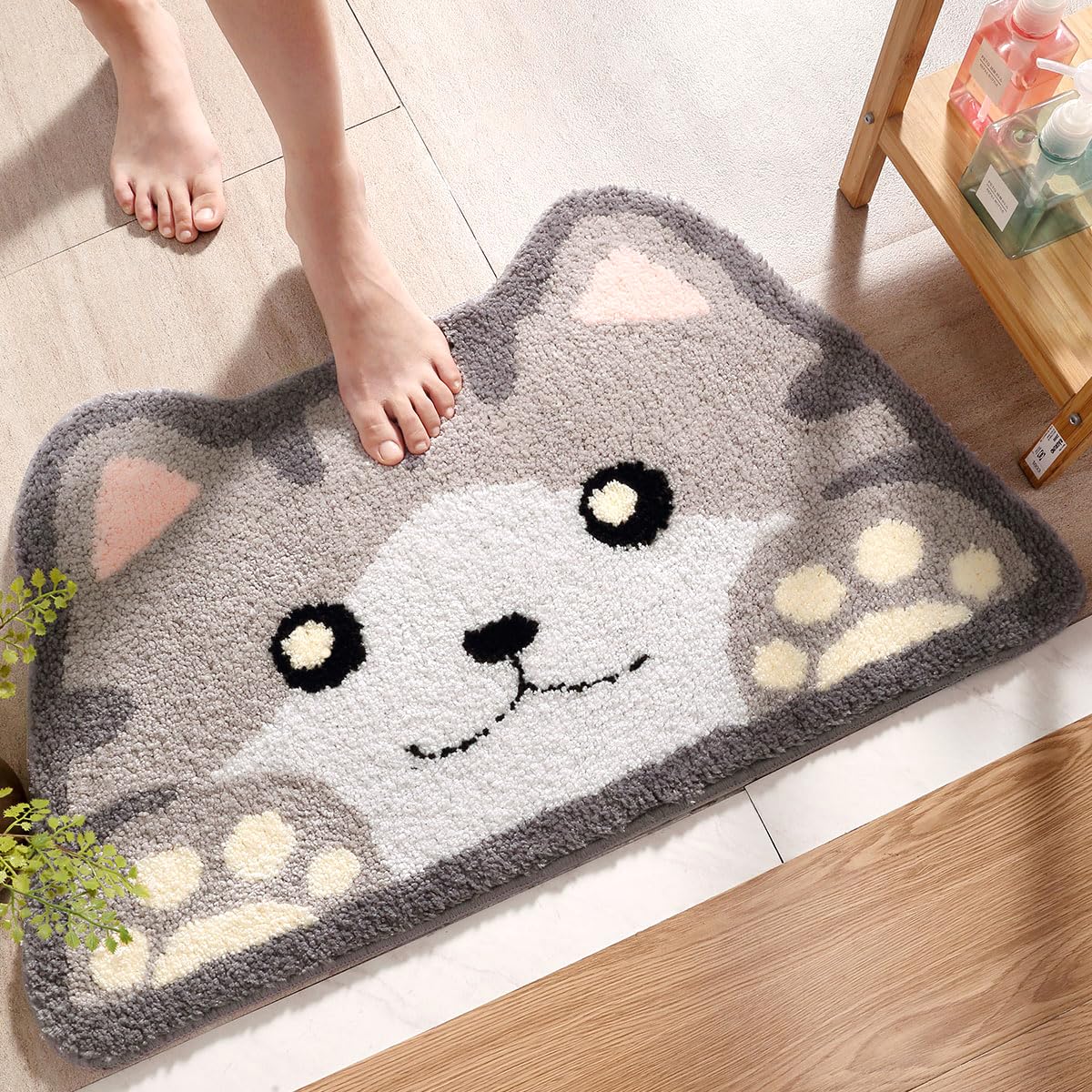 Molesun Cute Cat Bath Mat Plush Microfiber Bathroom Rug Water Absorbent Bath Rug Non-Slip Soft Shower Rug Thick