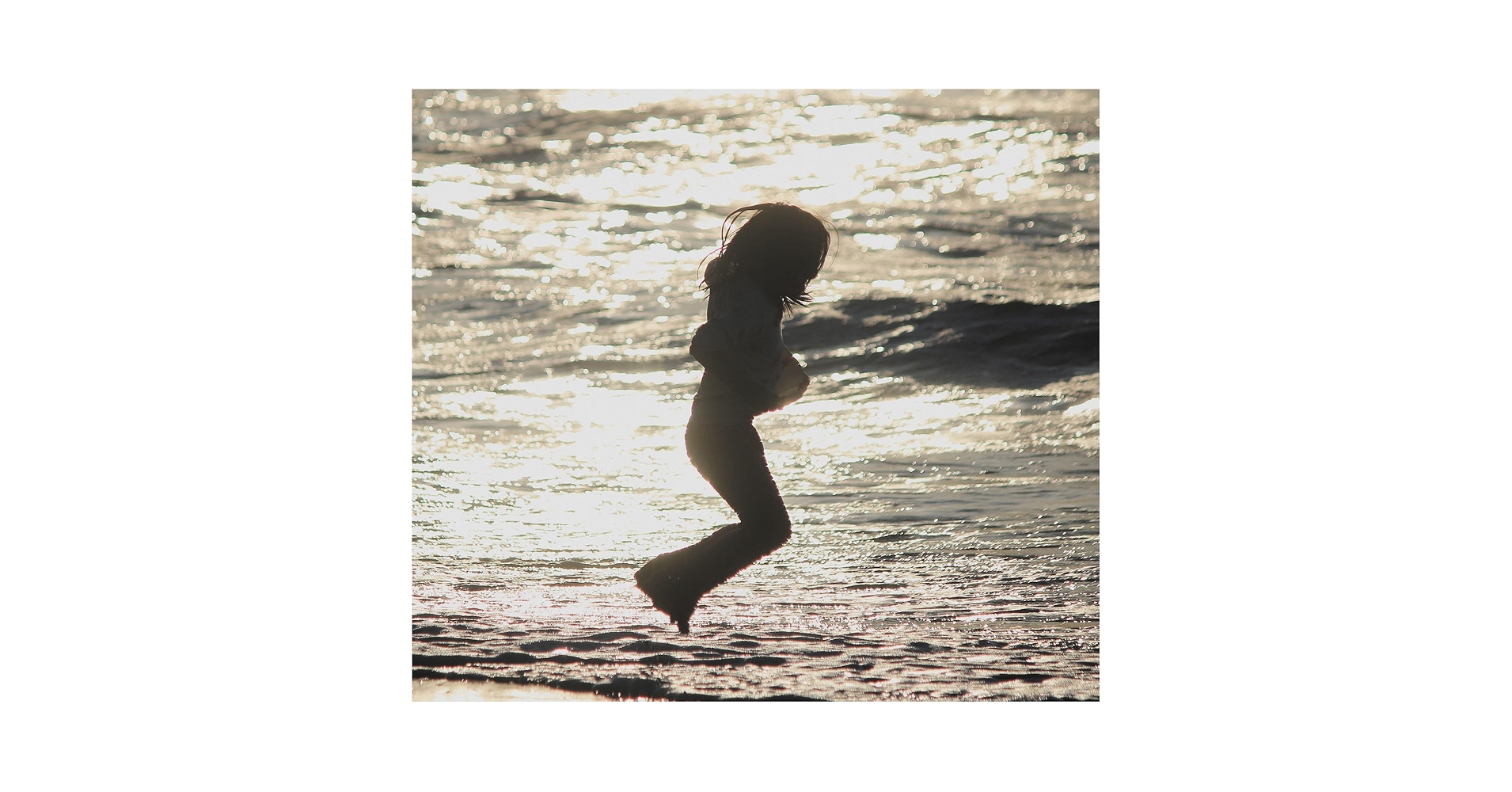Amazon.co.jp: On the shore: ミュージック