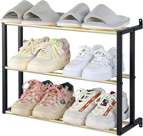 MyGift Zapatero de metal minimalista de 3 niveles montado en la pared, moderno y minimalista en tono negro y latón, estante organizador de zapatos