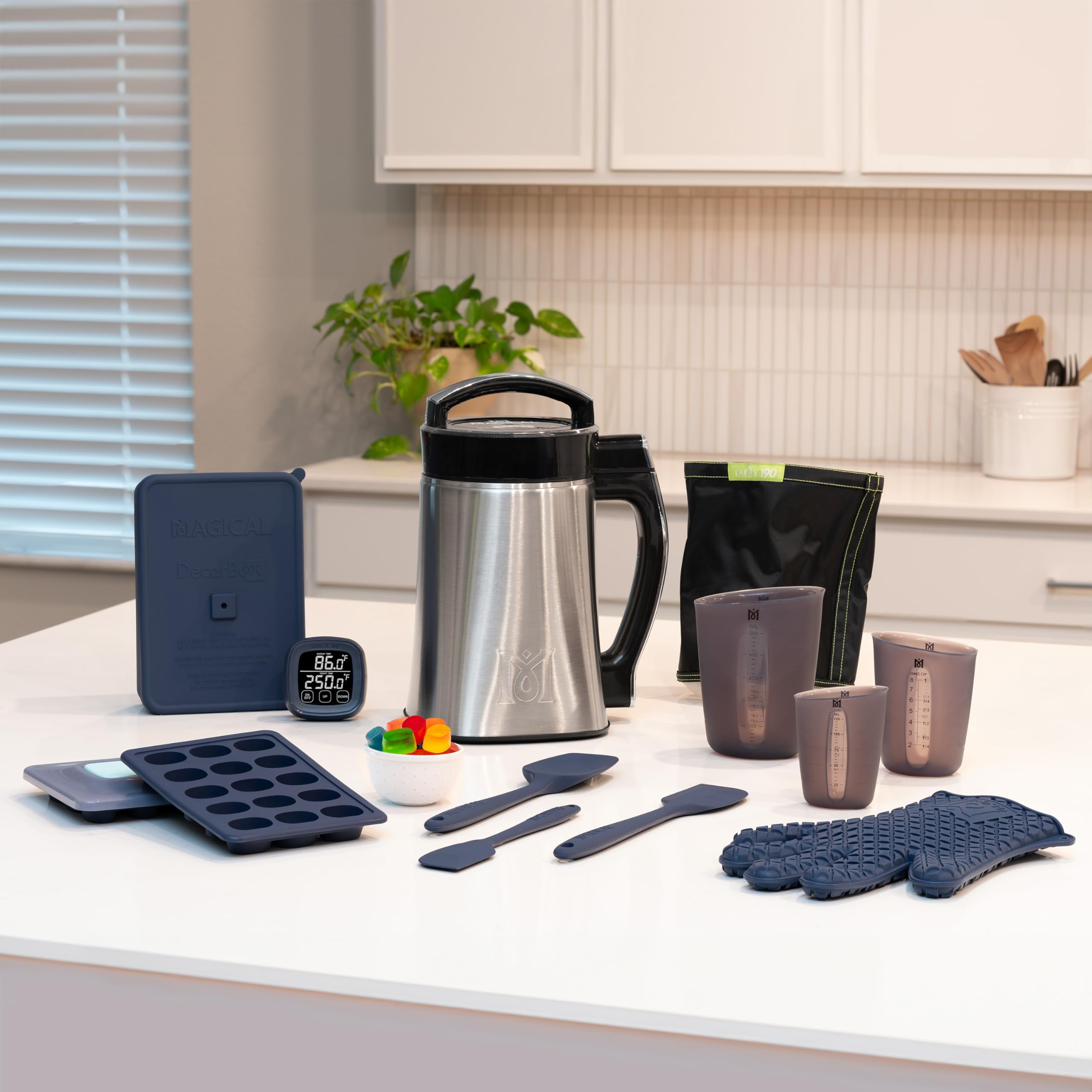 Magical Butter Paquete de dulces de máquina – Decarbox, paquete de 3 tazas medidoras de silicona, máquina MB2E, paquete de 3 espátulas de silicona, guante mágico, bolsas de filtro de 190 y molde de