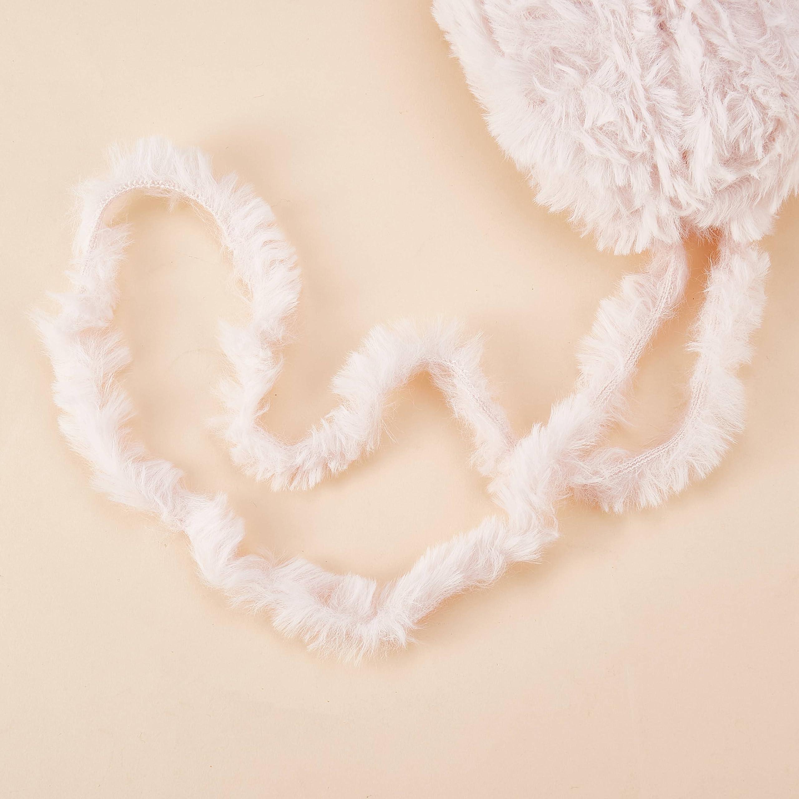 BEEFLYING 2 Roll Super Soft Fur Chunky Fluffy Faux Fur Yarn, Fluffy Eyelash Yarn for Crochet Knit Blanket, Rug, Clothes - Image 4