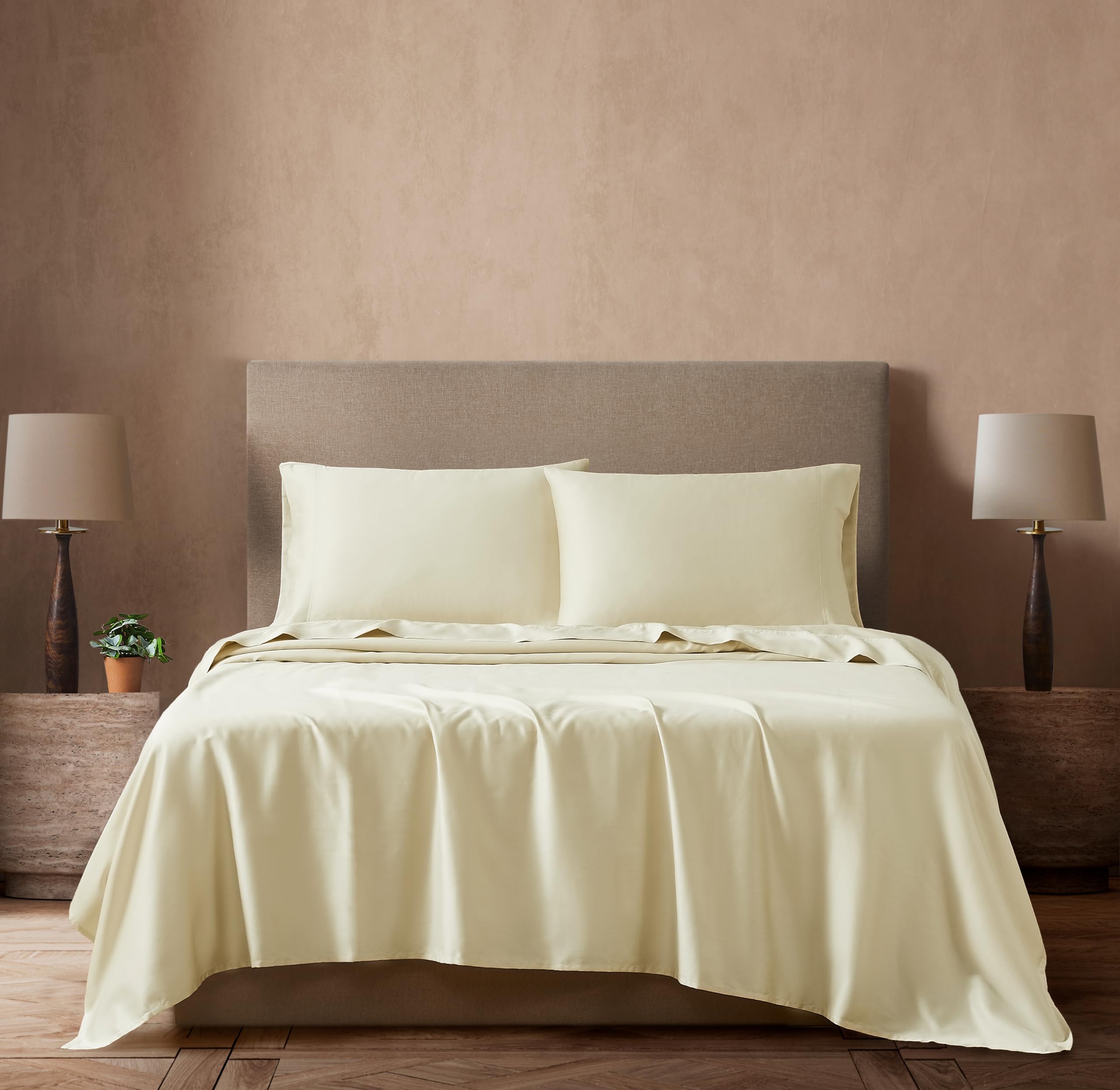 Linen ClosetLuxury 300 Thread Count Cotton Sateen 3-Piece Sheet Set, Twin, Ivory