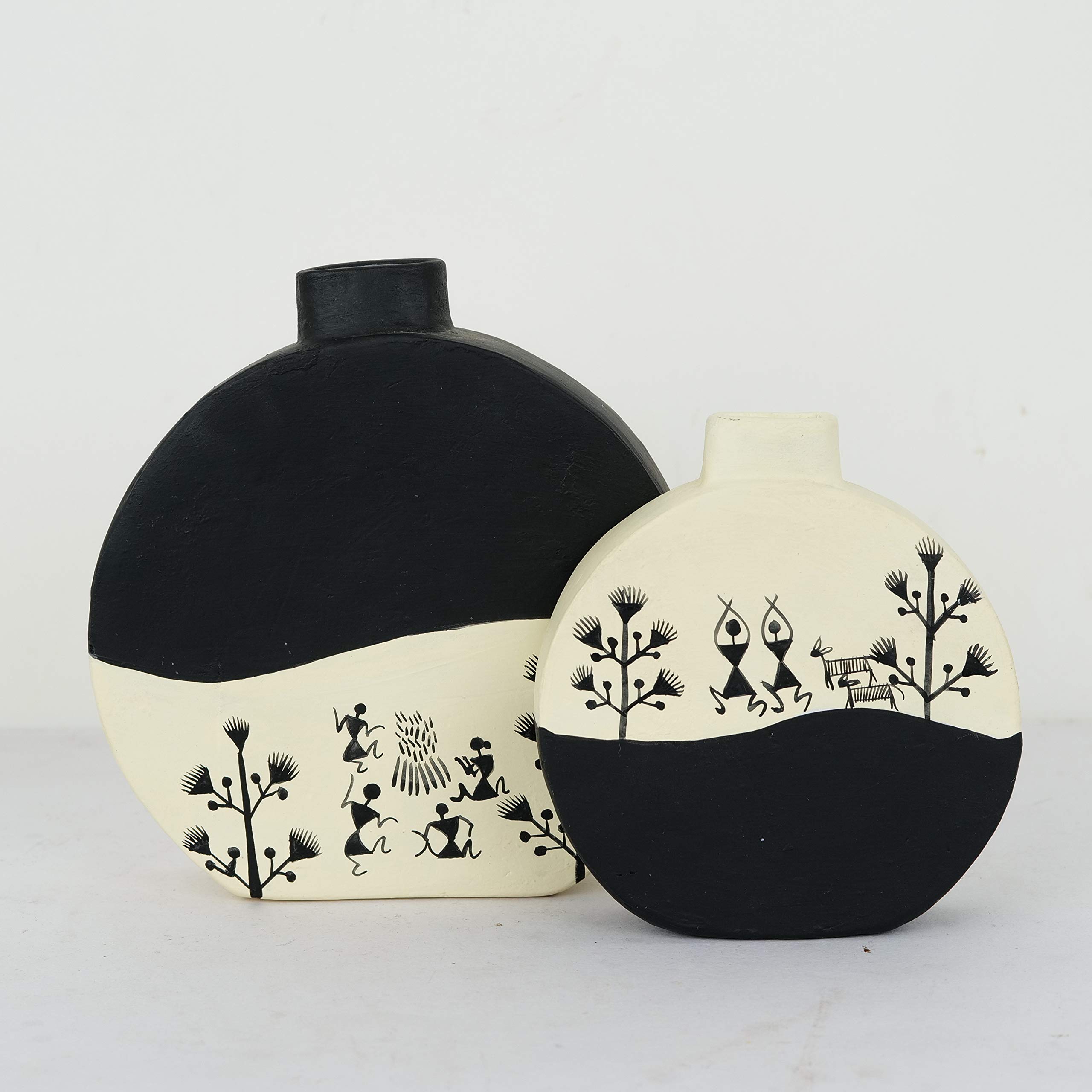 Artysta ‘Warli Flasks’ Black Handpainted Terracotta Flower Vases, Terracotta Decorative for Home Earthen Flower Vase Pots for Home (Set of 2) - Image 4 thumbnail