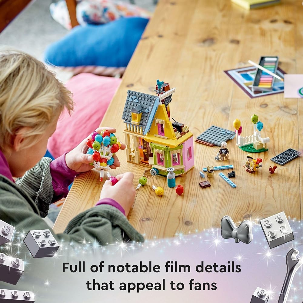 LEGO Up House scene
