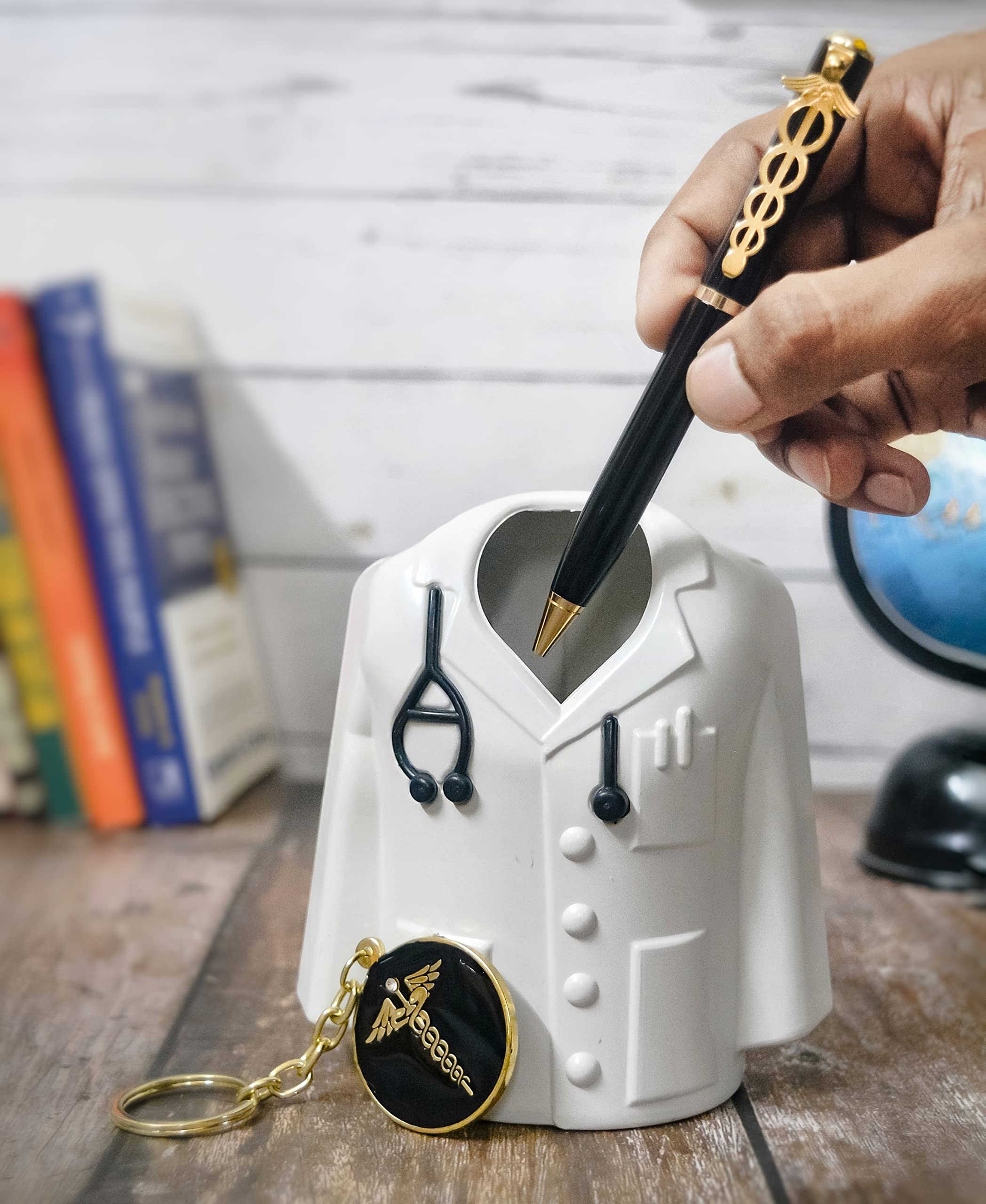 The Bling Stores Personalised Doctor Coat Shape Pen, Pencil Holder Stand Stationery Desk Organizer & Doctor Symbol Pen Key Chain Combo Set. Combo Set of Doctor Pen Keychain and Pen Holder, Combo, doctor gifts ideas