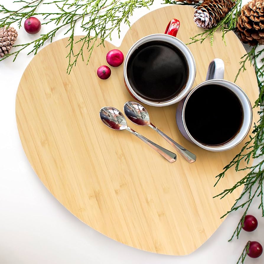 Amazon.com: BambooMN Heart-Shaped Bamboo Serving and Cutting Board