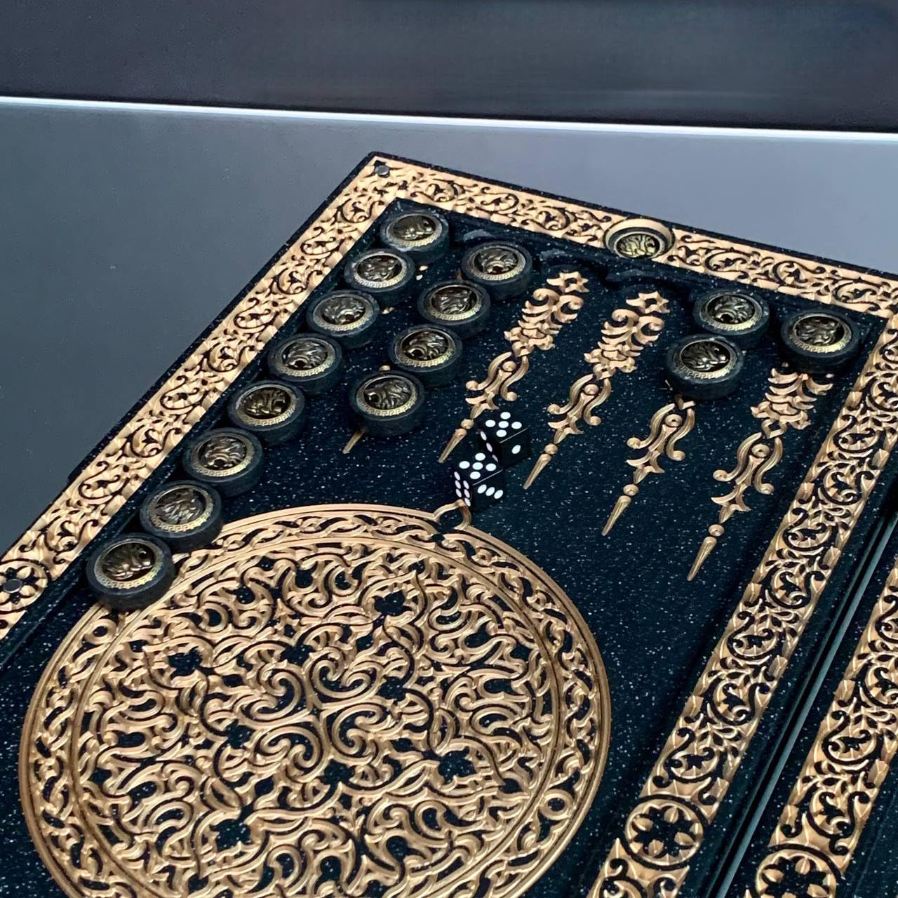Luksusowy backgammon z kamienia akrylowego – ręcznie robiona gra strategiczna 47 × 23 cm torba i wartość edukacyjna Rozmiar: 47 cm (18,5 cala)
