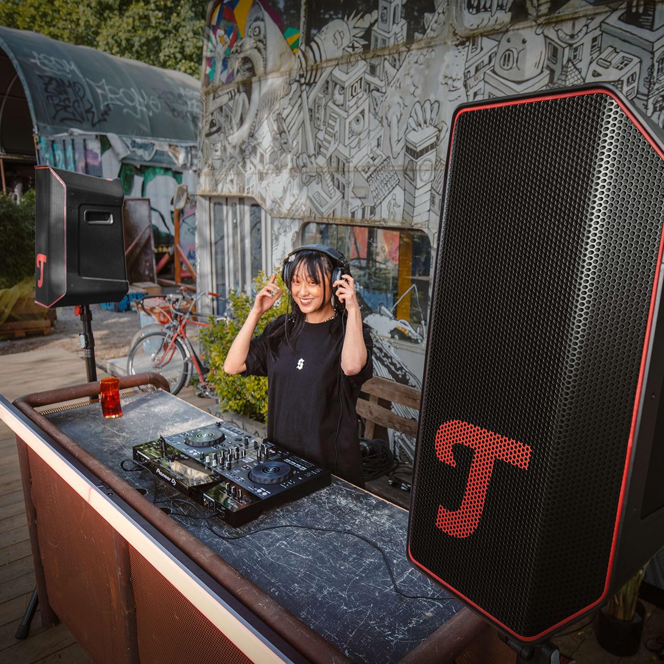 Teufel ROCKSTER AIR 2 Tragbarer Bluetooth-Speaker Stereo Set - Leistungsstark Mobiler Event Speaker, bis 58 Std. Akku, Wechselbarer Akku, Powerbank Funktion, Instrumentenanschlüsse, DJ, Mikro,Stativ