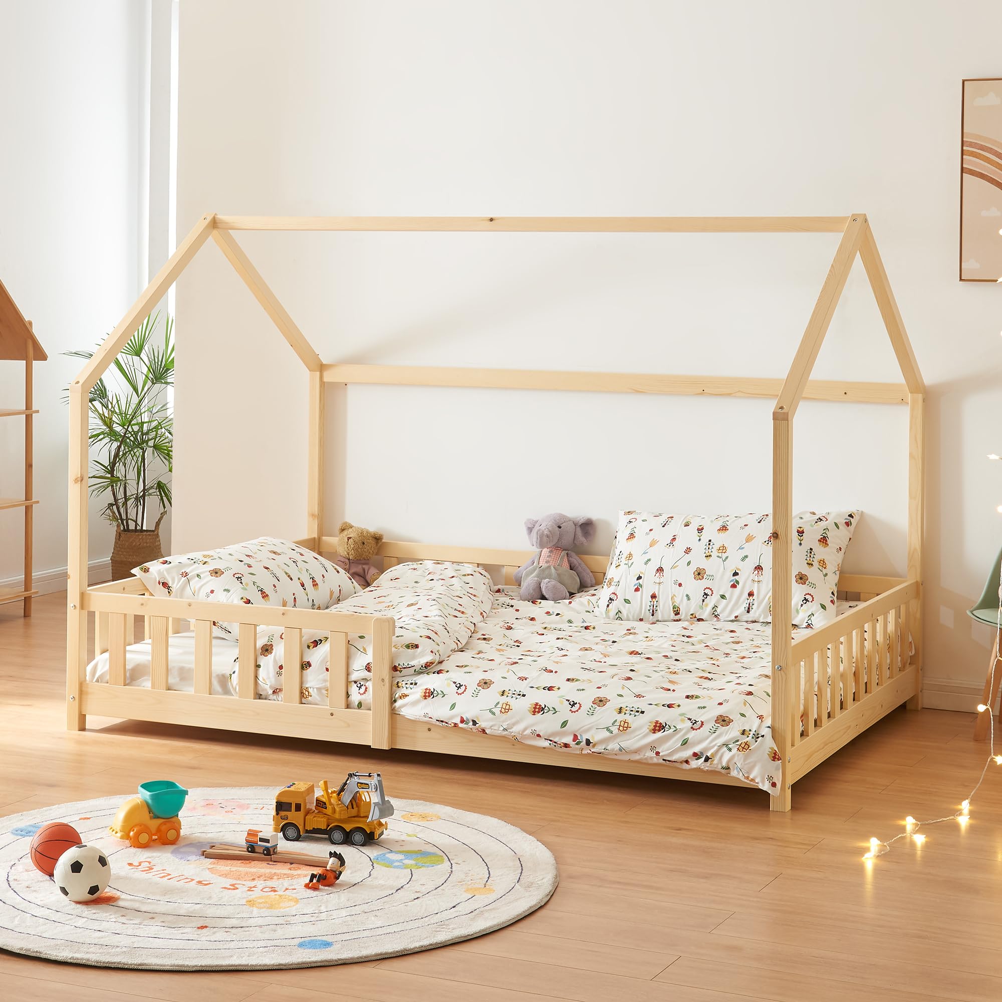 [en.casa] Kinderbett Hesel Hausbett Holzoptik 140 x 200 cm mit Rausfallschutz und Lattenrost Montessori Bodenbett Jugendbett Holzbett