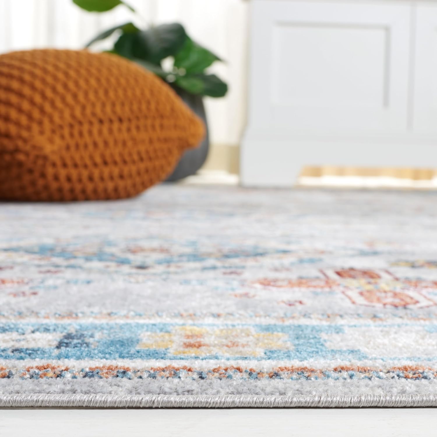 SAFAVIEH Washable Rug Bayside Collection - 9' x 12', Light Grey & Blue, Easy Cleaning, Ideal for in Living Room, Bedroom, Home Office, Dining Space (BAY106F)