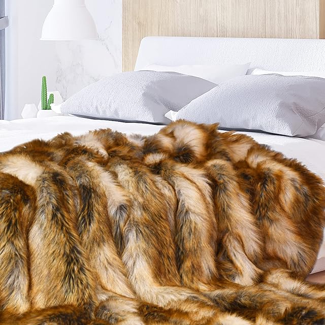 COSTWAY 147 x 213cm Luxury Faux Fur Throw Blanket, Super Cozy Warm Fuzzy Fluffy Elegant Throws, Fake Mink High Pile Decoration Blanket for Sofa, Couch, Bed