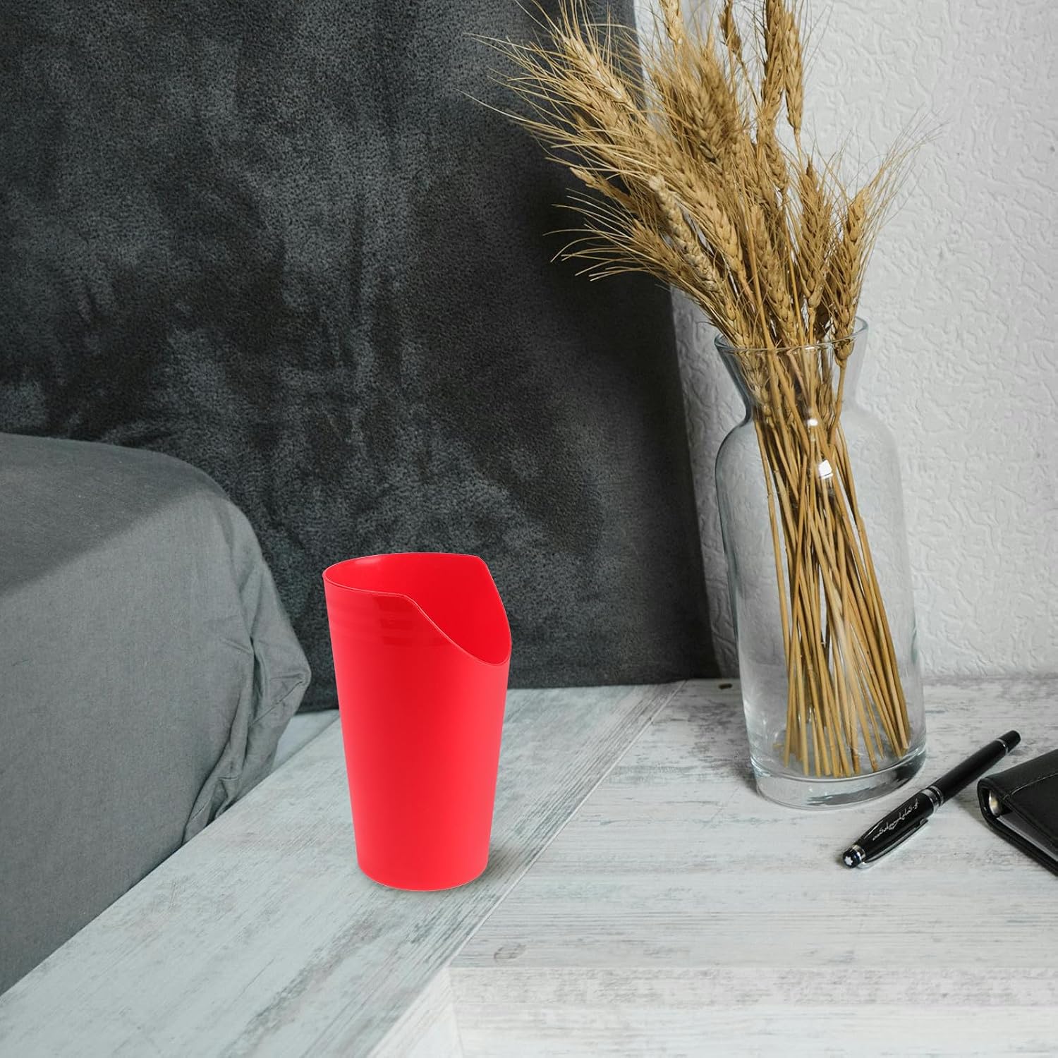 Cabilock Plastic Elderly Feeding Cup for Bedridden Care, Red Drinking Mug