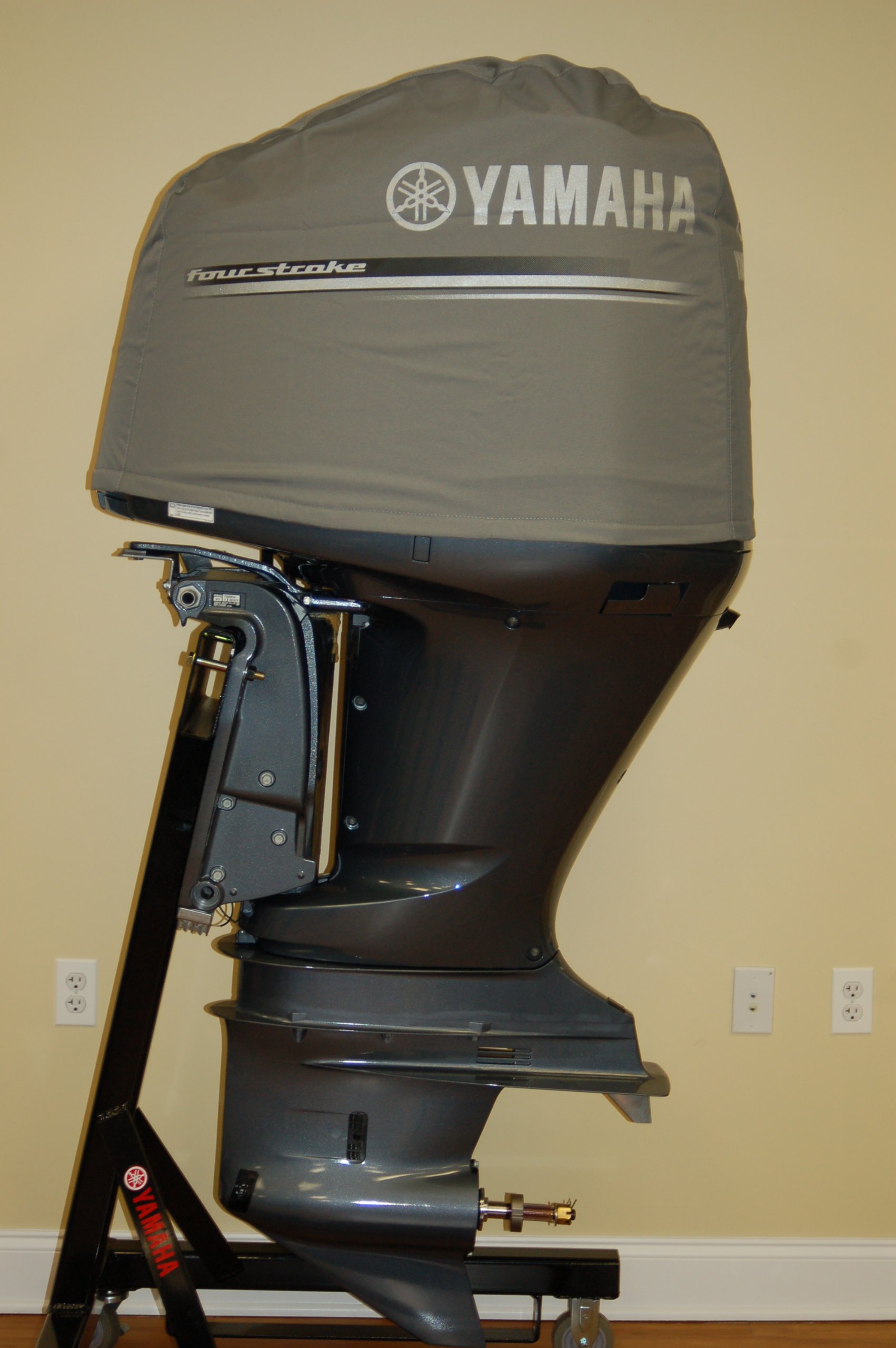 Yamaha 3.3L V6 F250 Deluxe Outboard Motor Cowling Cover - MAR-MTRCV-11-25