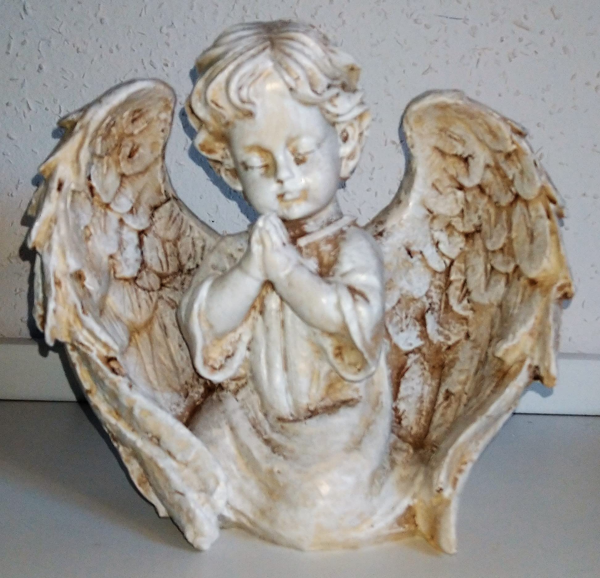 Ange de protection pour tombe afin d'honorer la mémoire