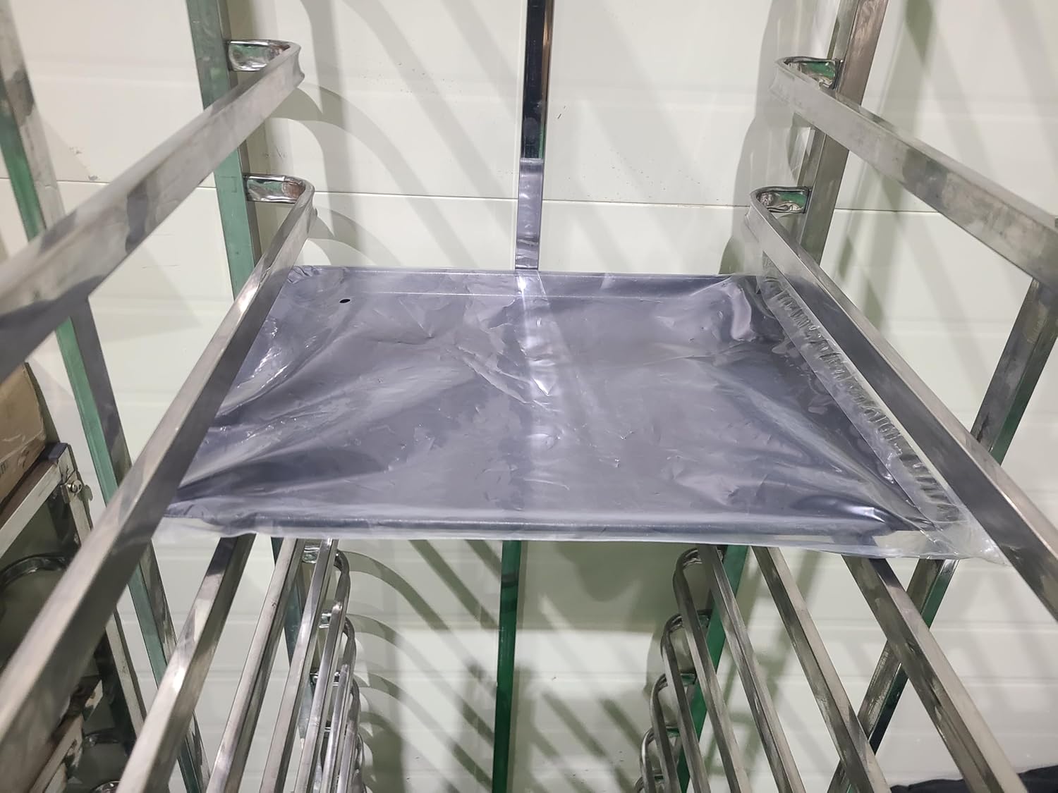 Bakery Cooling Rack Trolley with 6-Sheet Capacity, Blodgett Oven Compatible Design for Large-Scale Baking