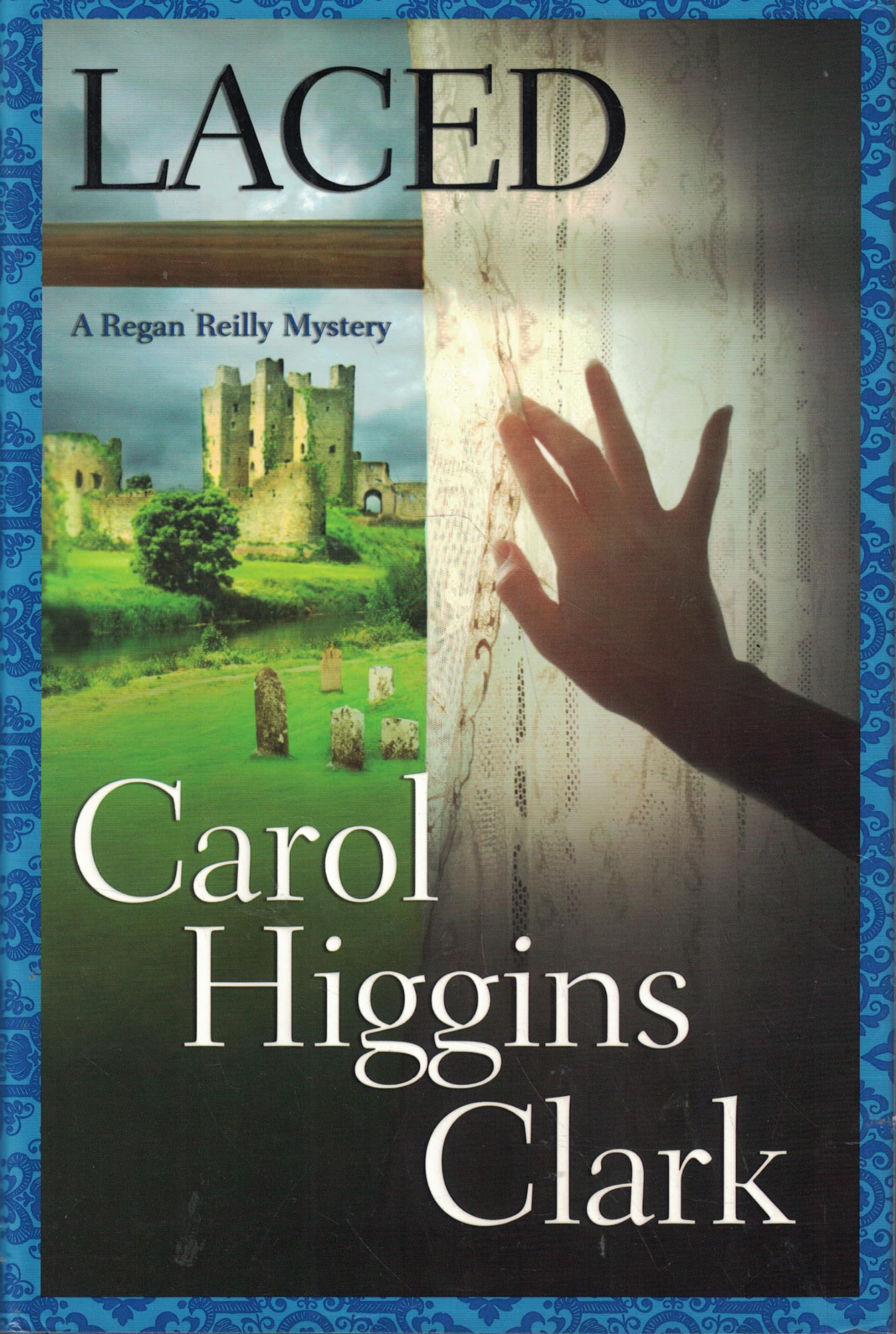 Cover of Laced (Regan Reilly Mysteries, No. 10)