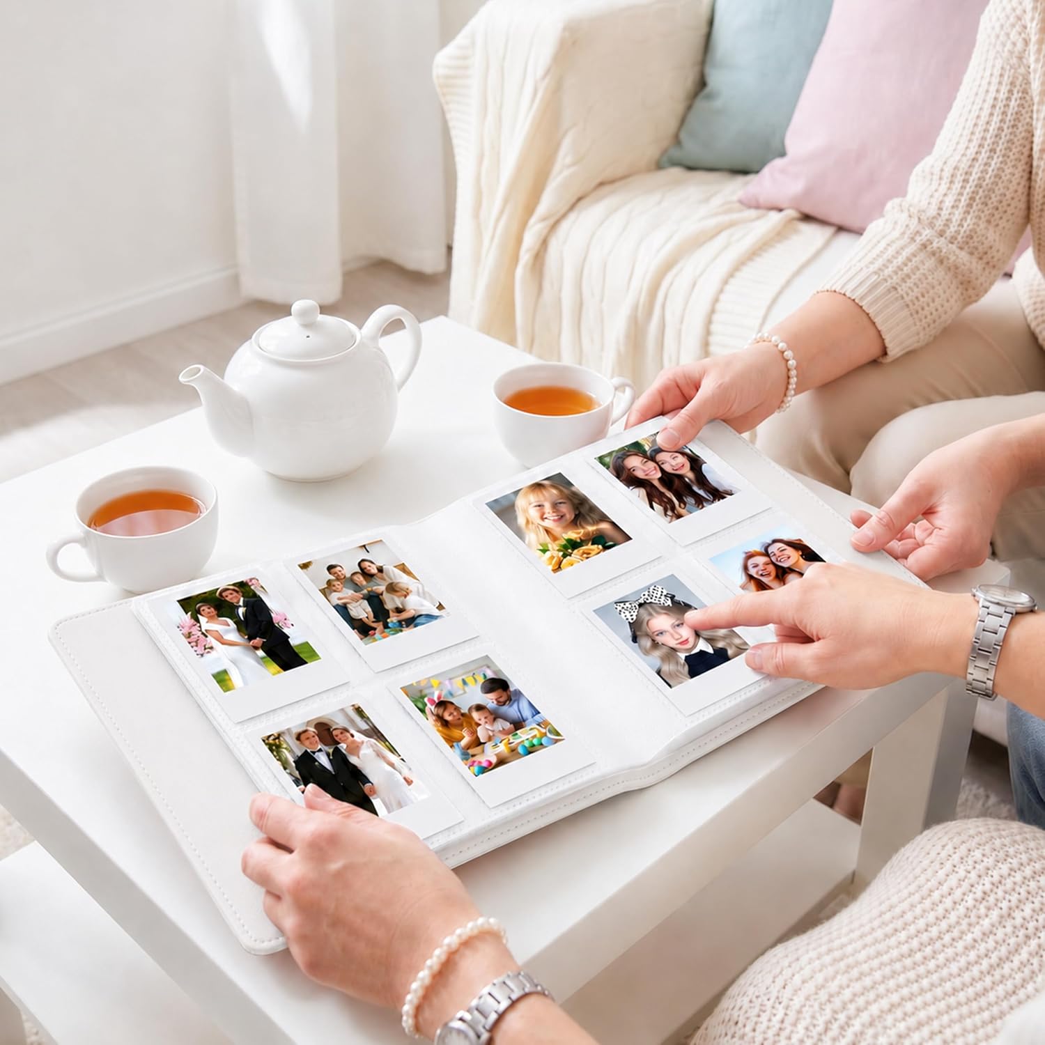 Ruibytree 320 Pocket Photo Album for Instax Mini Pictures, Compatible with 2x3 Inch Polaroid Photos, Instant Photo Storage Suitable for Family Gatherings, Travel and Photography Enthusiasts, White