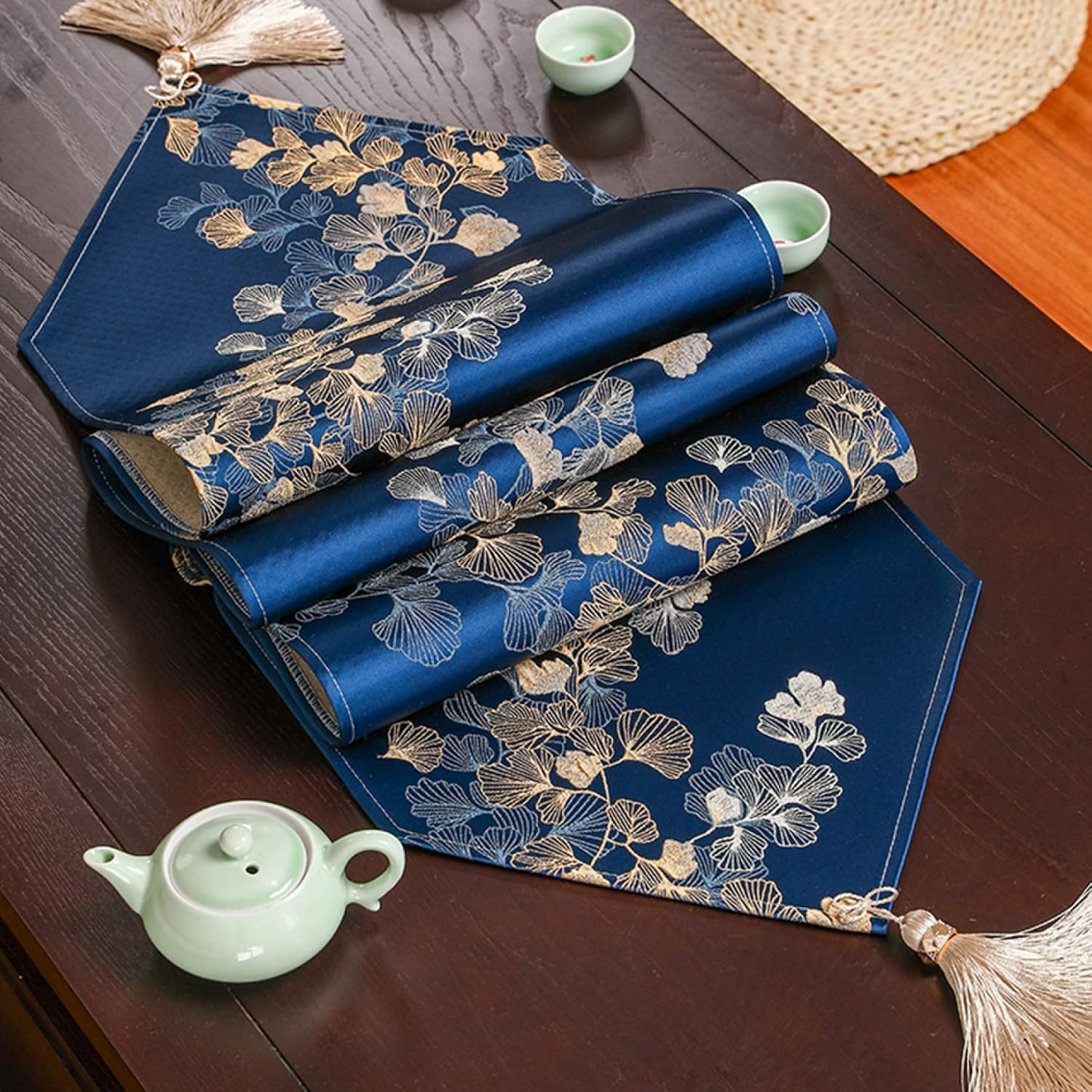 刺繍 テーブルランナー タッセル付き ベッドランナー クラシック おしゃれ リビング カラー２ 北欧風 インテリア 33*180cm