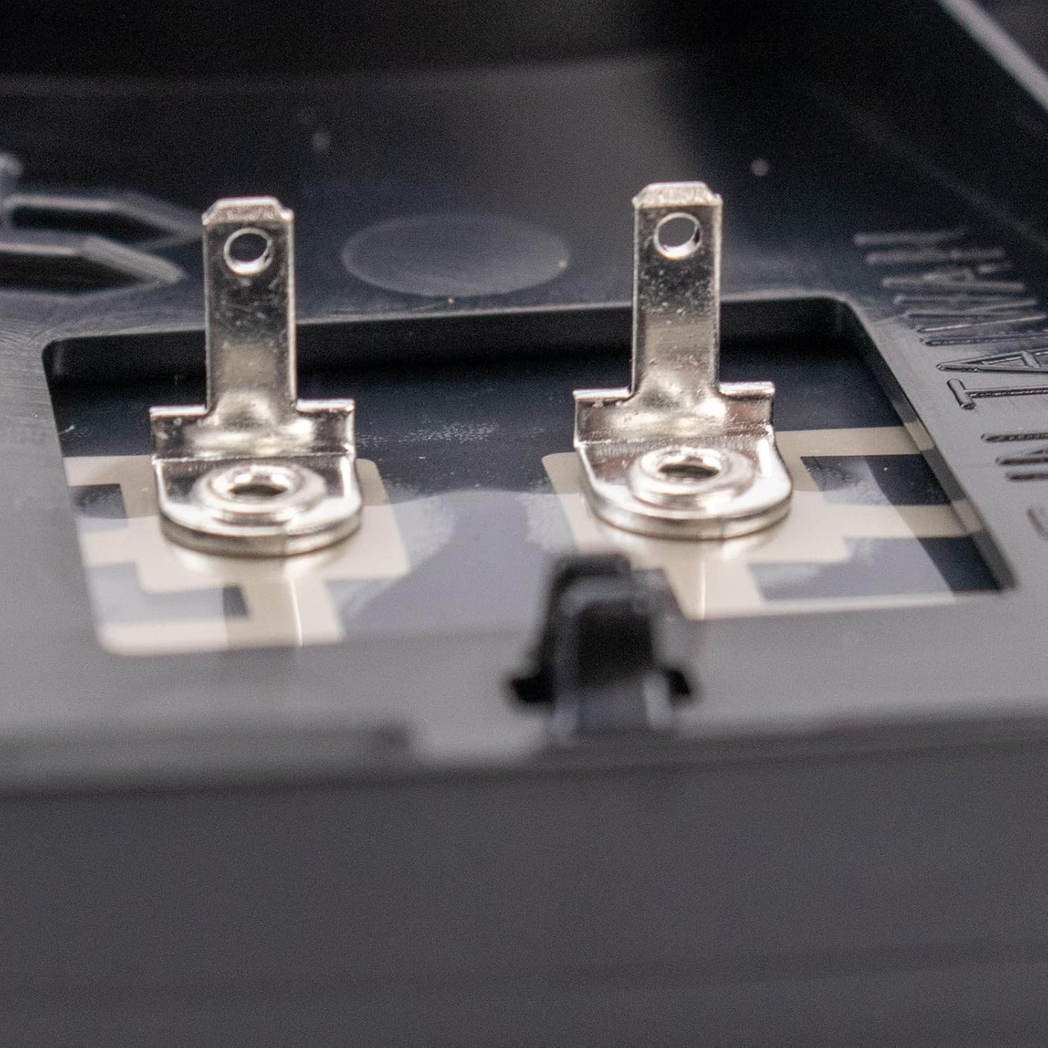 TRQ Driver Side Mirror Glass Heated Auto Dimming Blind Spot Turn Signal Compatible with 03-06 Chevrolet Silverado 1500 03-06 GMC Sierra 1500