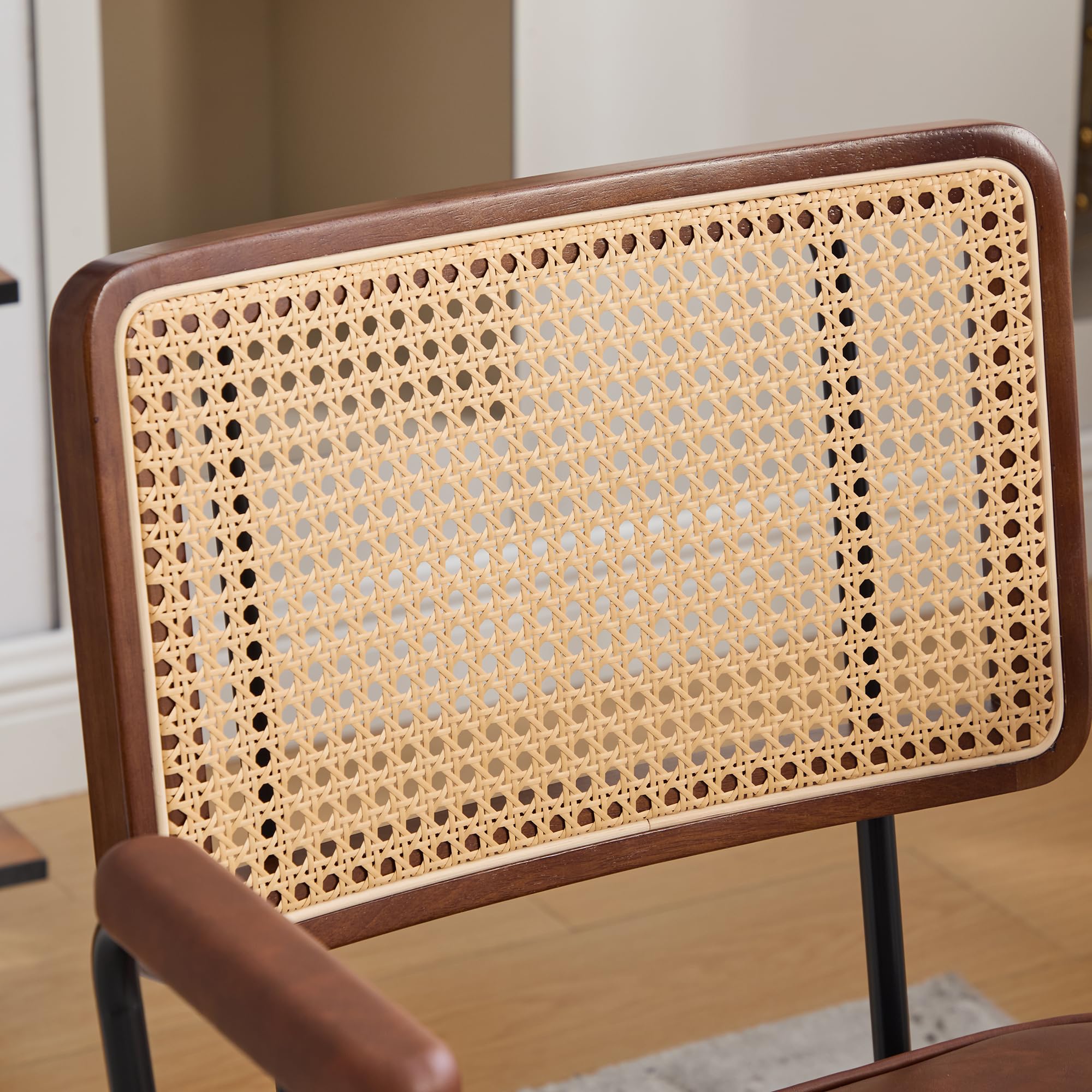 Sedia da ufficio vintage in rattan con braccioli, sedia girevole regolabile in altezza con sedile in pelle PU e schienale in rattan sintetico, per casa e ufficio, marrone