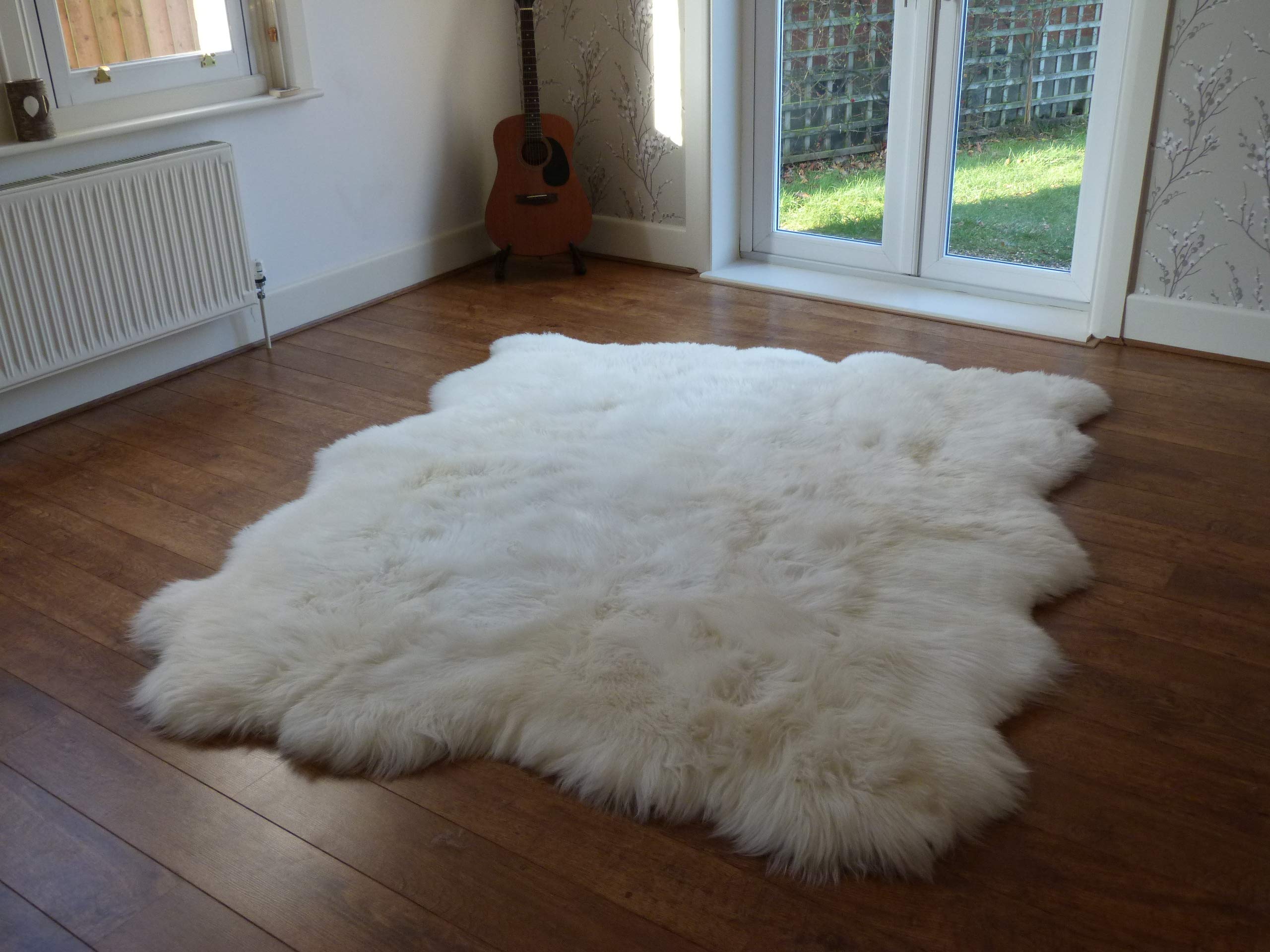 Tapis en peau de mouton véritable Cacher Rugs, la douceur réconfortante d'une laine naturelle