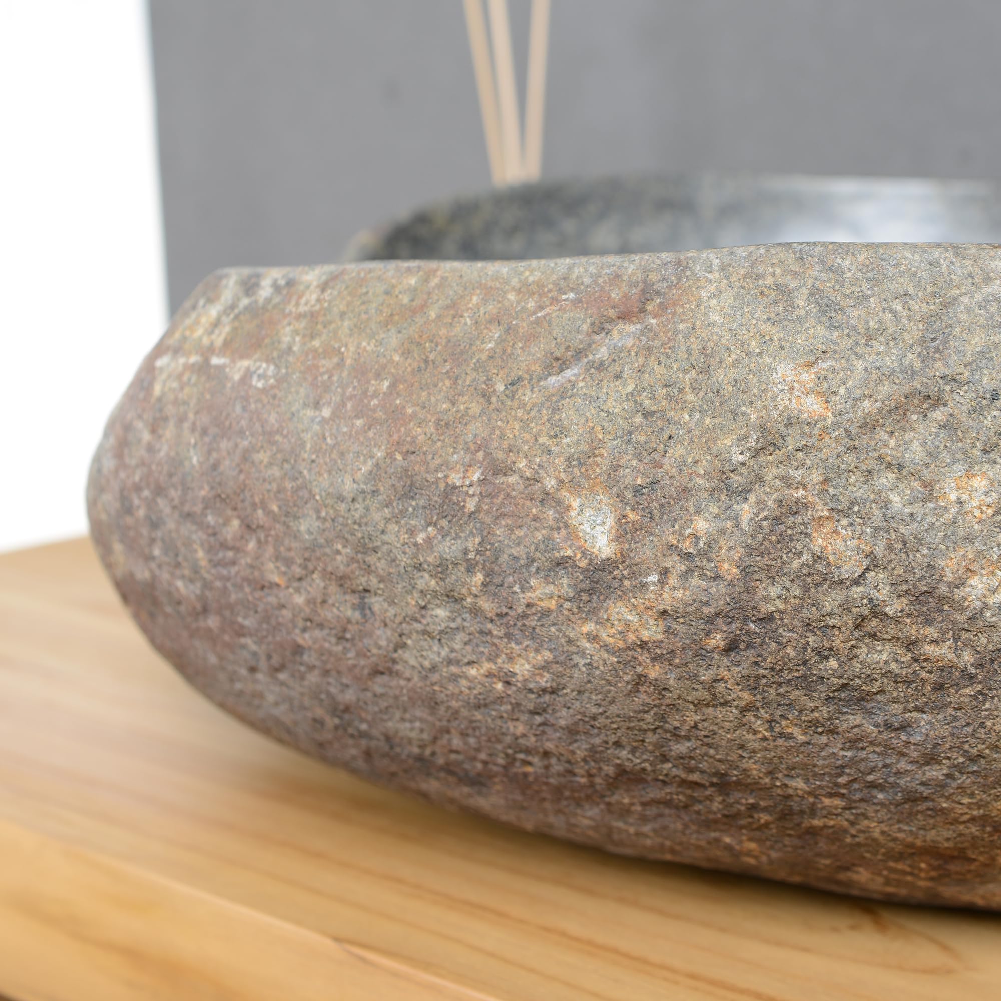 Stein Waschbecken Aufsatzwaschbecken aus Naturstein 60 cm Granitwaschbecken Flussstein Wohnfreuden