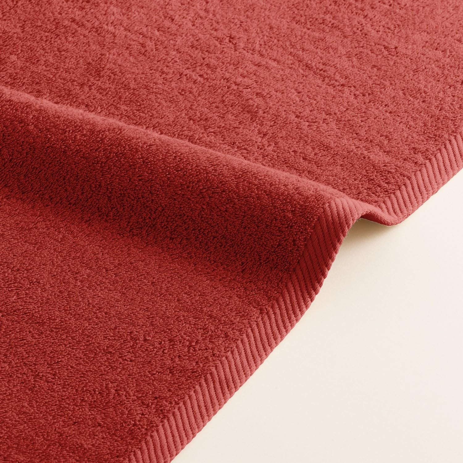 BOHEME Serenity Lot de 4 serviettes de douche en terre cuite, 2 (50 x 100 cm) + 2 (70 x 140 cm), 100 % coton peigné, 600 g/m², douces, absorbantes et à séchage rapide, lavables en machine, usage