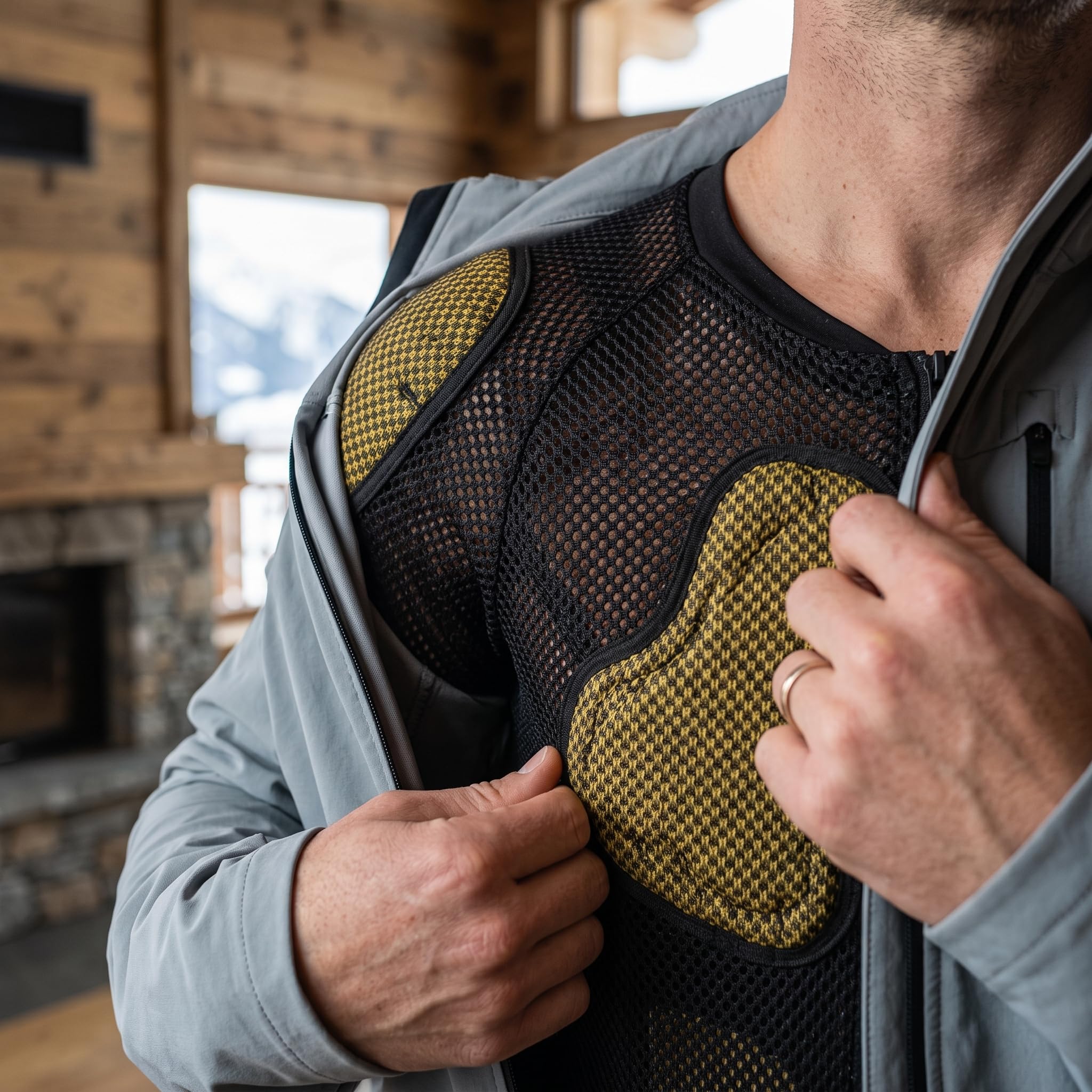Ski Protektoren Set: Gepolsterte Shorts und Oberteil für umfassenden Hüft- und Oberkörperschutz beim Skifahren