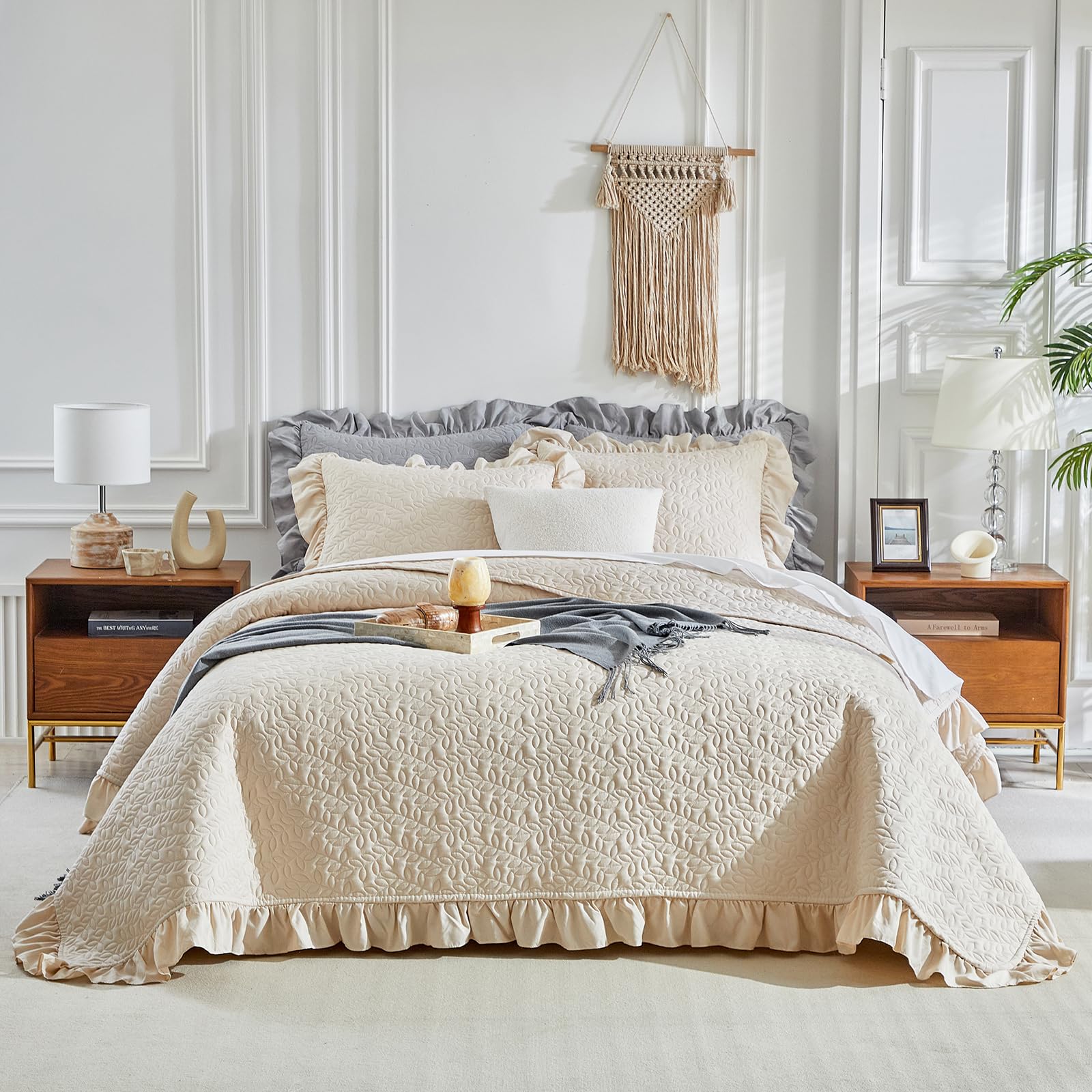 Oversized Ruffled Quilt Set 100 * 108in King Size Solid Shabby Chic Farmhouse Ruffles 3PC Quilted Bedding Rustic Coverlet & Sets Lightweight Fluffy
