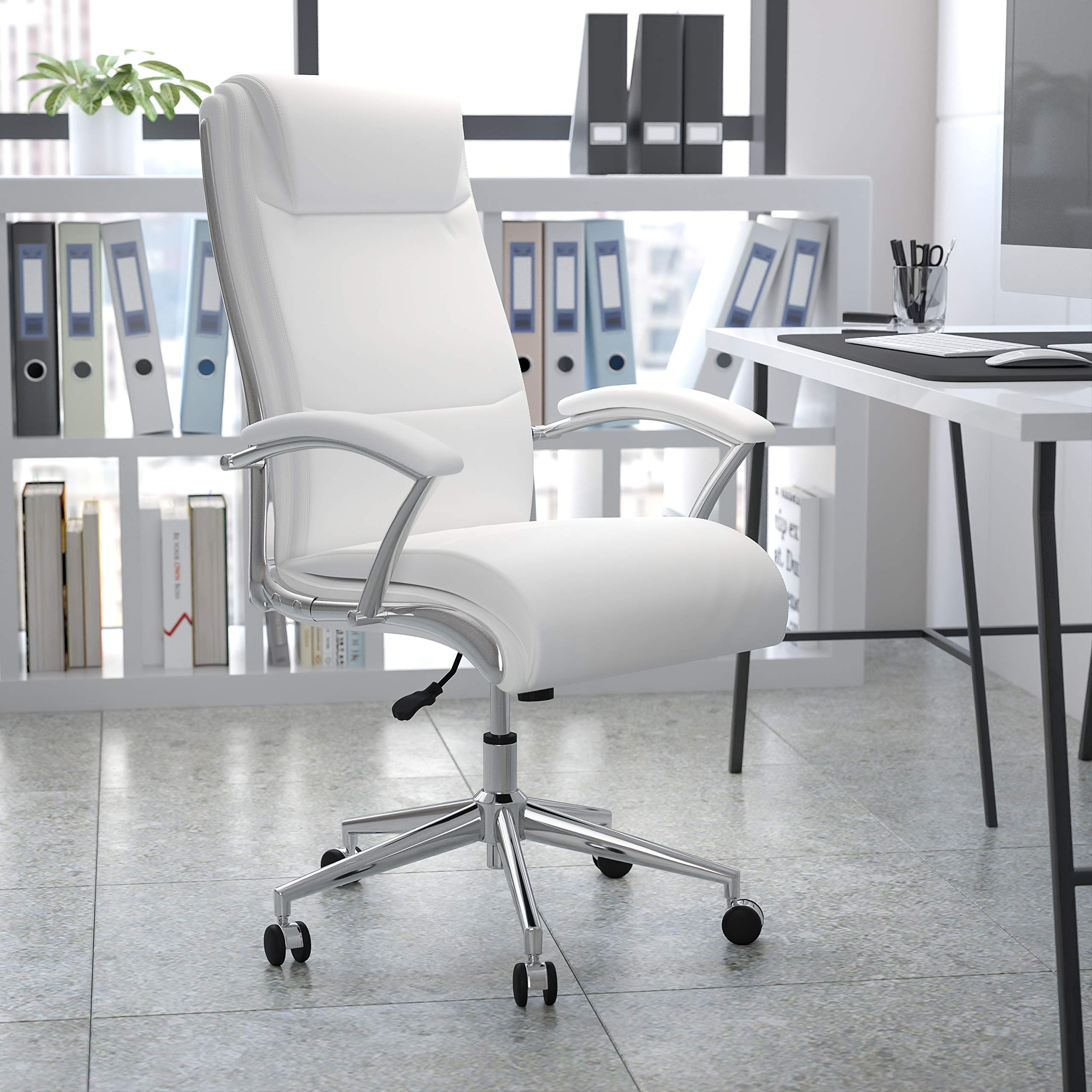 Rebecca - Silla de oficina giratoria ejecutiva tapizada con respaldo alto y respaldo alto, color blanco LeatherSoft con base cromada y brazos 2