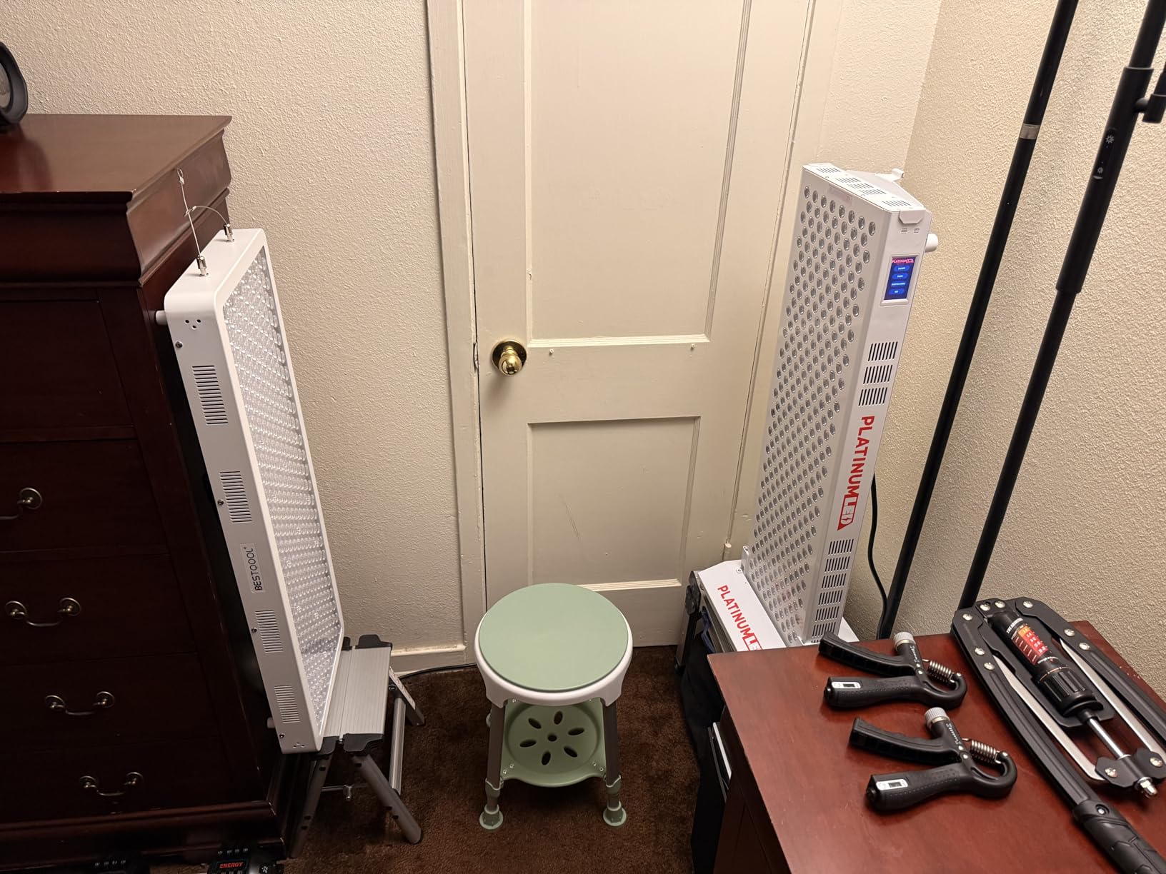 BestQool Pro300 in real home setup, demonstrating practical weight and size for home use