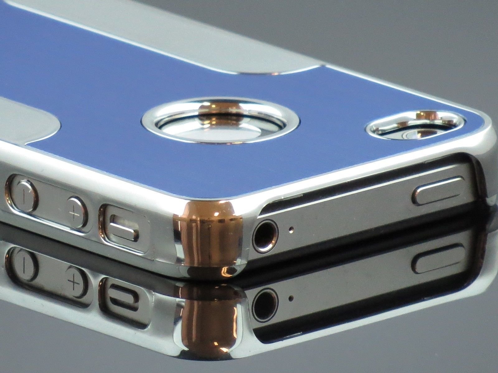 Gioiabazar Luxury Steel Aluminum W/Chrome Snapon Hard Cover Case for iPhone 4 4S 4G Blue (B00I8D9ZDE) Amazon Price History, Amazon Price Tracker