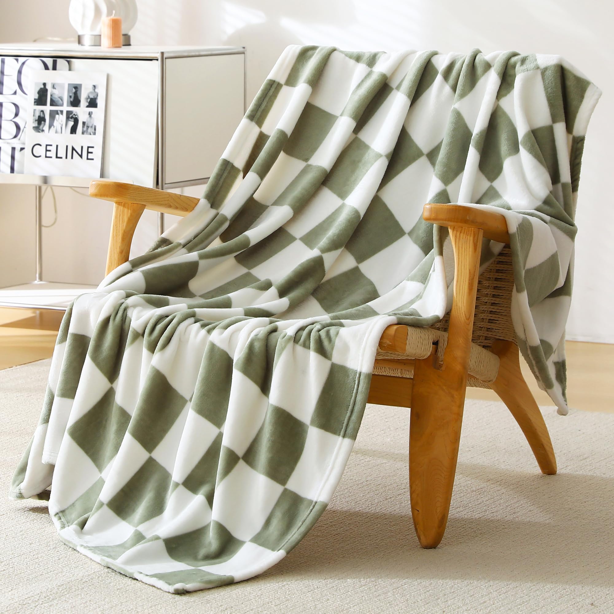 Viviland Checkered Blanket, Sage Green Microfiber Soft Cozy Fluffy Warm Throw Blankets for Couch, Sofa, Chair, Bed, Camping, Picnic, Travel Lightweight Bed Blanket - 60x80 inches