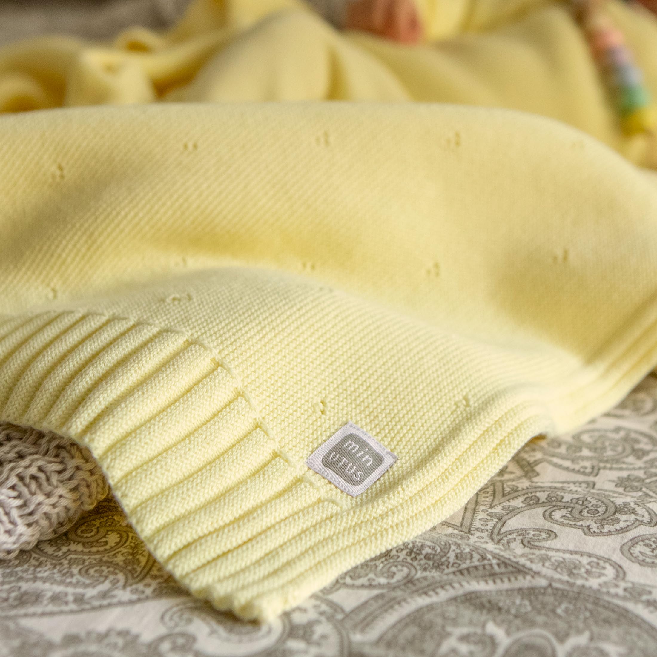 MINUTUS Conjunto Bebé Kyr con Gorro 100% Algodón, Ropa Recién Nacido (Amarillo, 3-6 meses (62 a 68cm))
