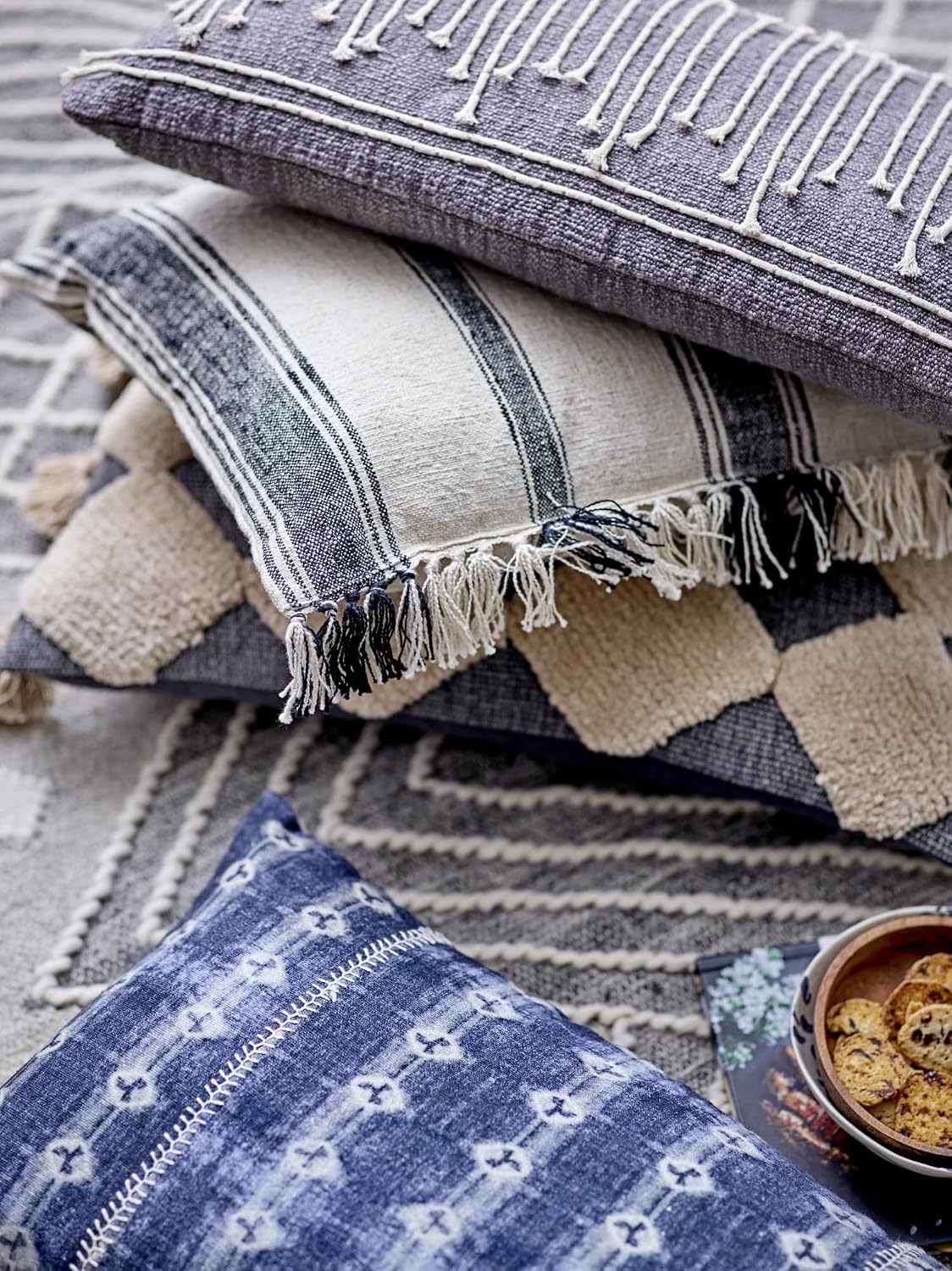 Bloomingville Cotton Lumbar Appliqued Rope and Metallic Embroidery Pillow, 24" L x 12" W x 2" H, Gray (AH2229)