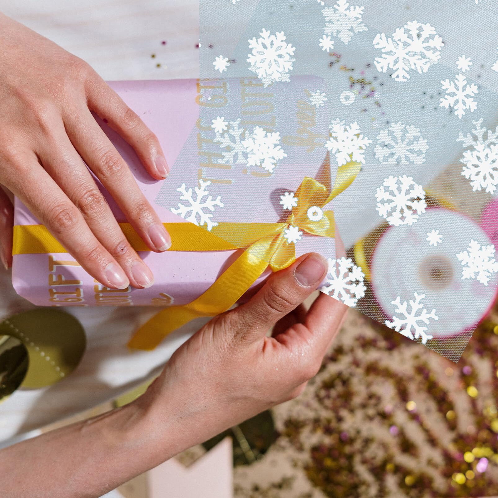 Rotolo Di Tulle Natalizio Oro Champagne Con Fiocchi Di Neve - 9m X 15cm - Nastri Per Regali E Decorazioni Fai Da Te